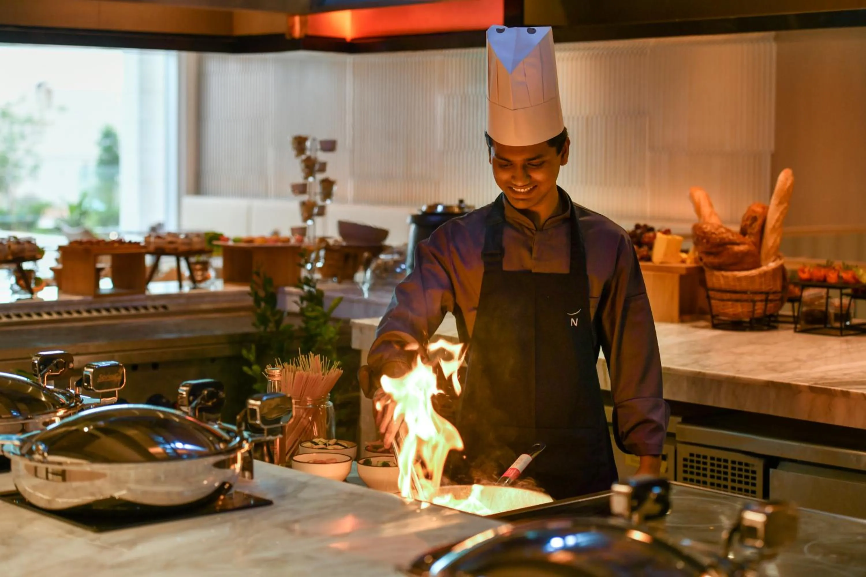 Dining area in Novotel Riyadh Sahafa