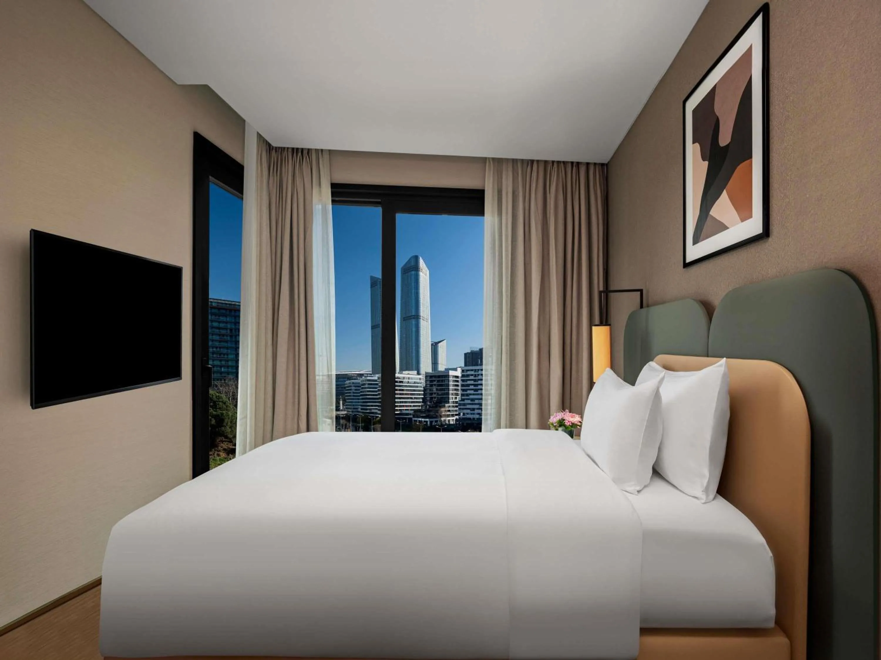 Bedroom, Bed in Mövenpick Living Istanbul Saklivadi