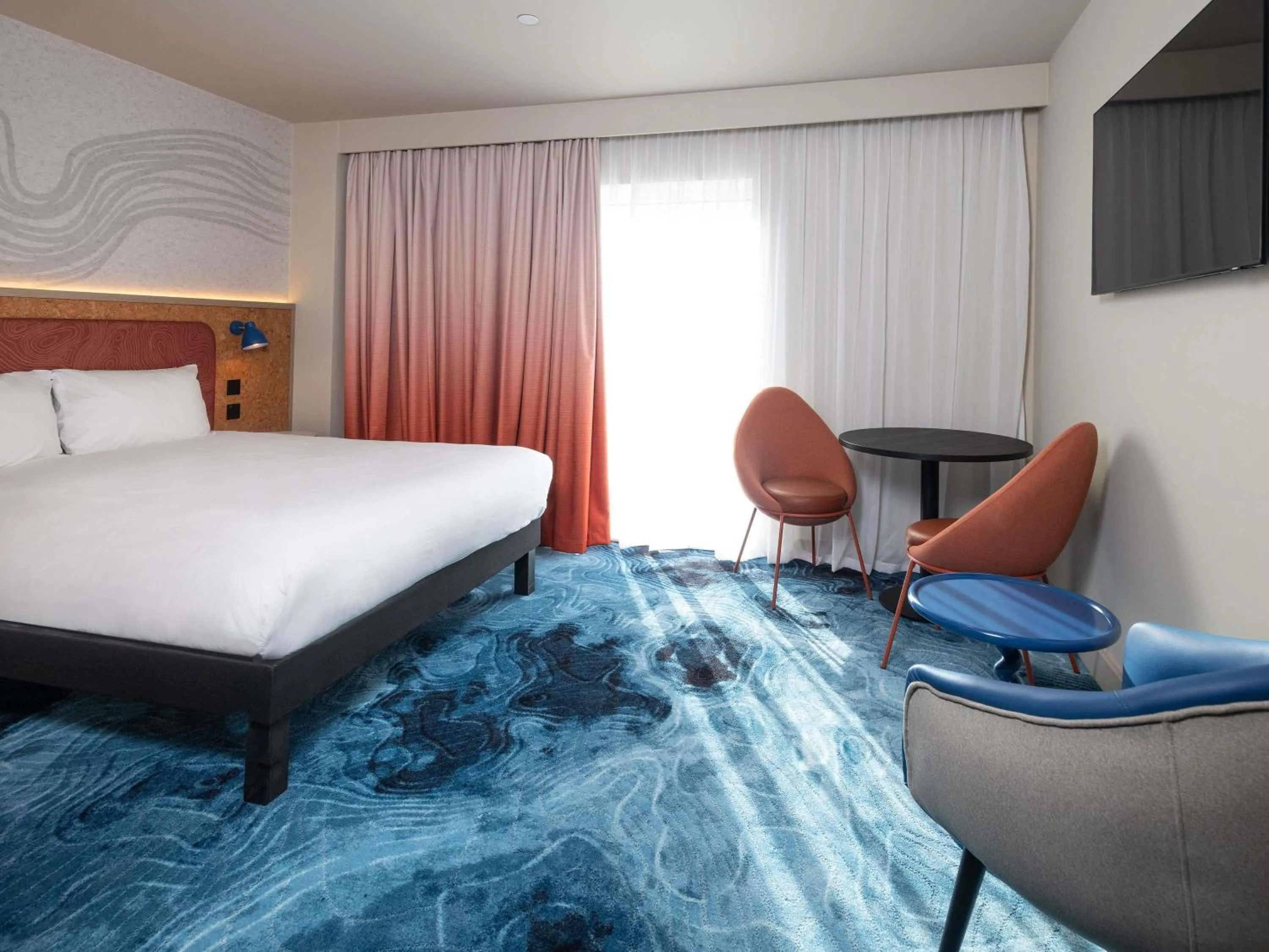 Bedroom, Bed in ibis Styles Burton On Trent