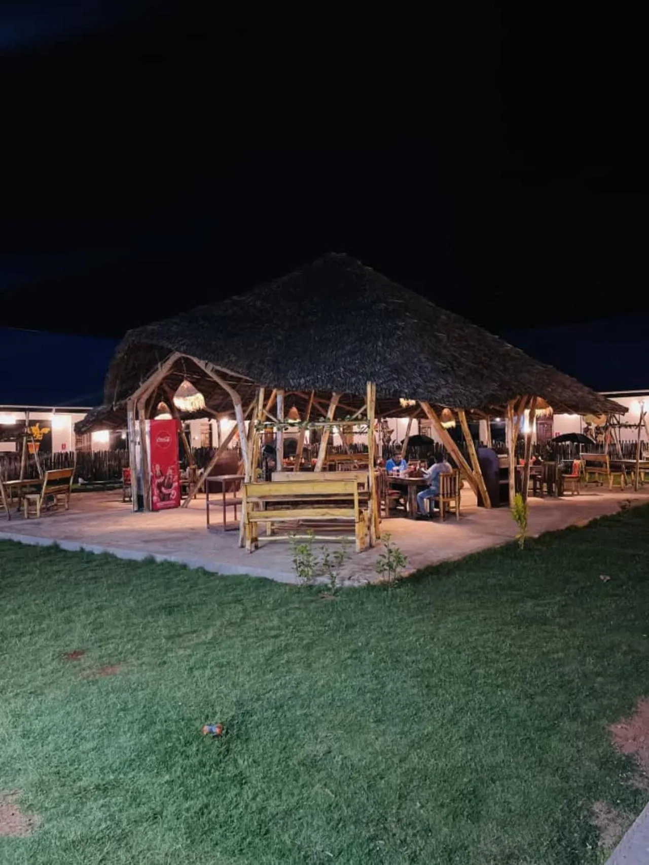 Restaurant/places to eat in Dream Stay Lodge and Restaurant