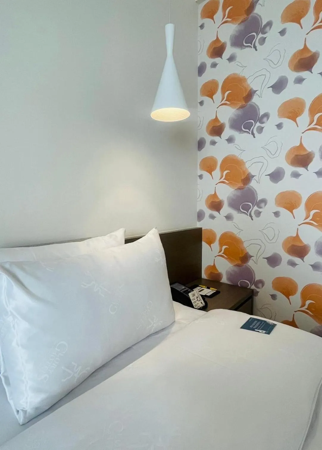 Bedroom, Bed in Golden Tulip Glory Fine Hotel