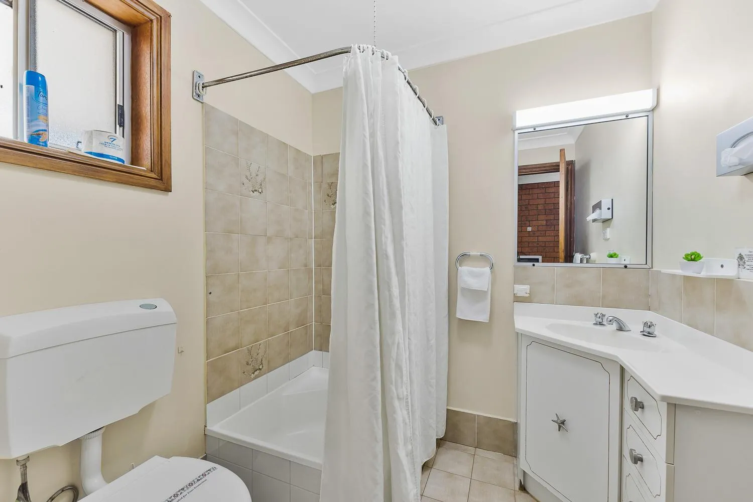 Castlereagh Motor Inn