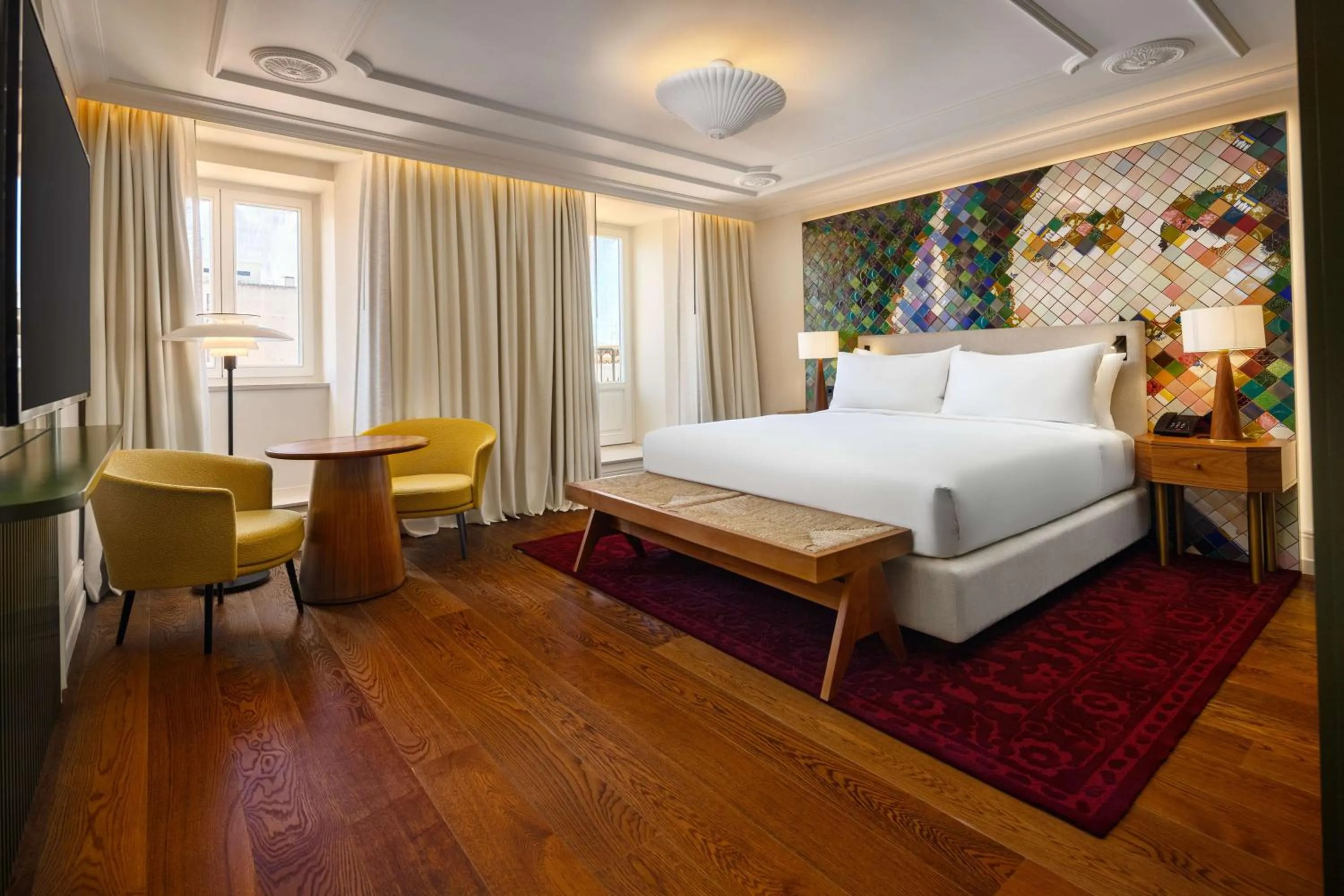 Bed in DUO Hotel Lisbon, Curio Collection by Hilton