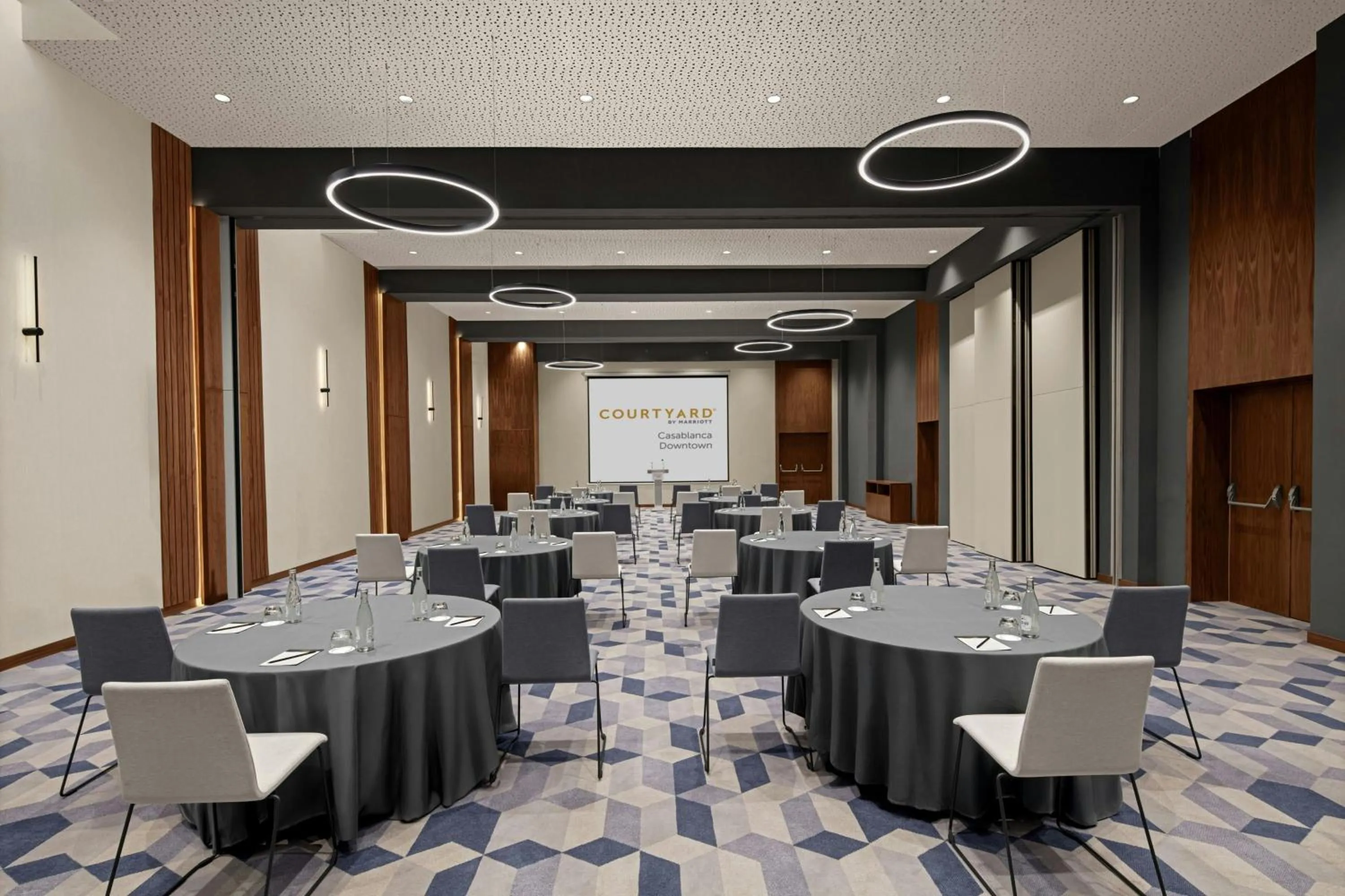 Lounge or bar in Courtyard by Marriott Casablanca Downtown