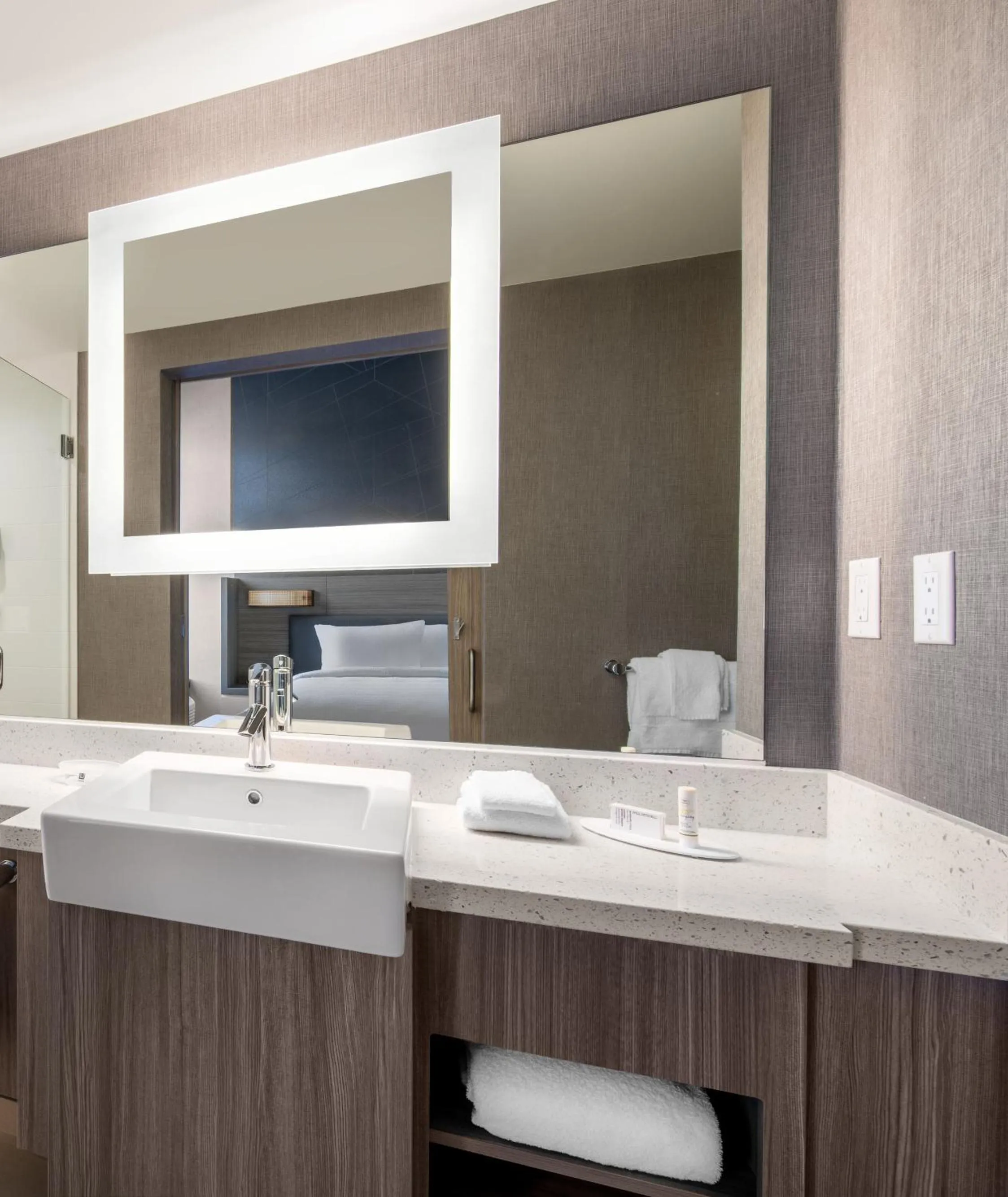 Bathroom in SpringHill Suites by Marriott Avon Vail Valley