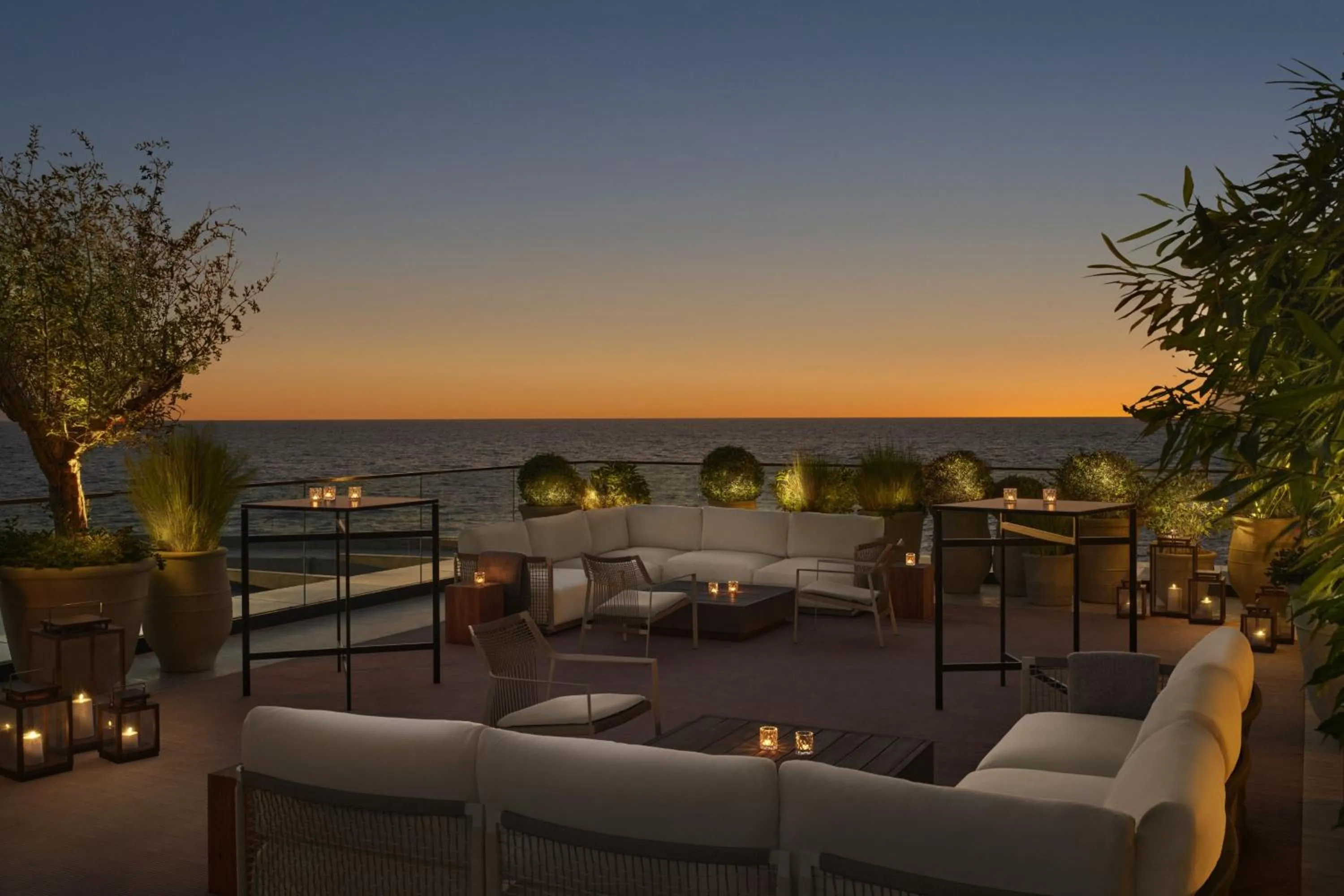 Photo of the whole room in The Jeddah EDITION