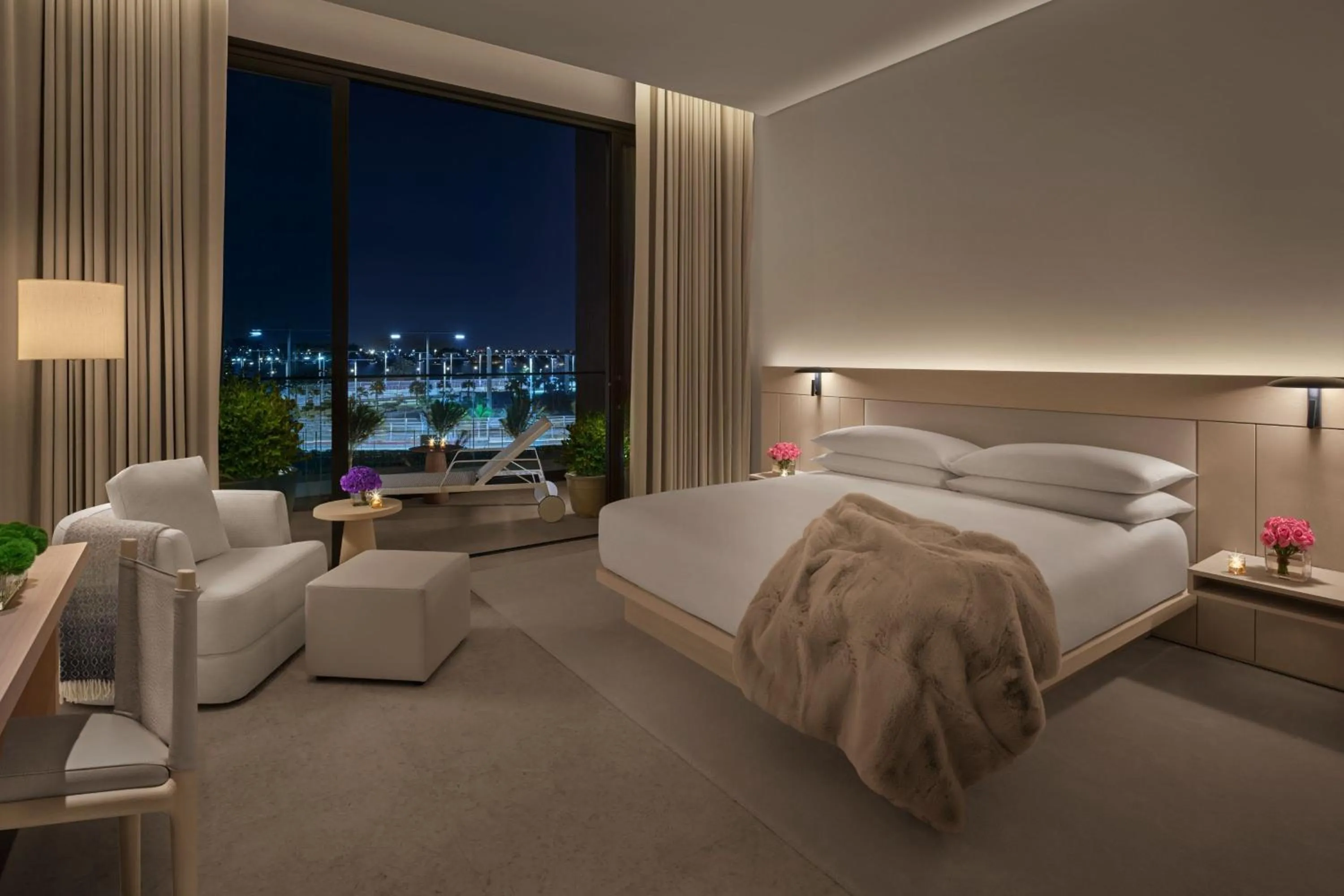 Photo of the whole room, Bed in The Jeddah EDITION