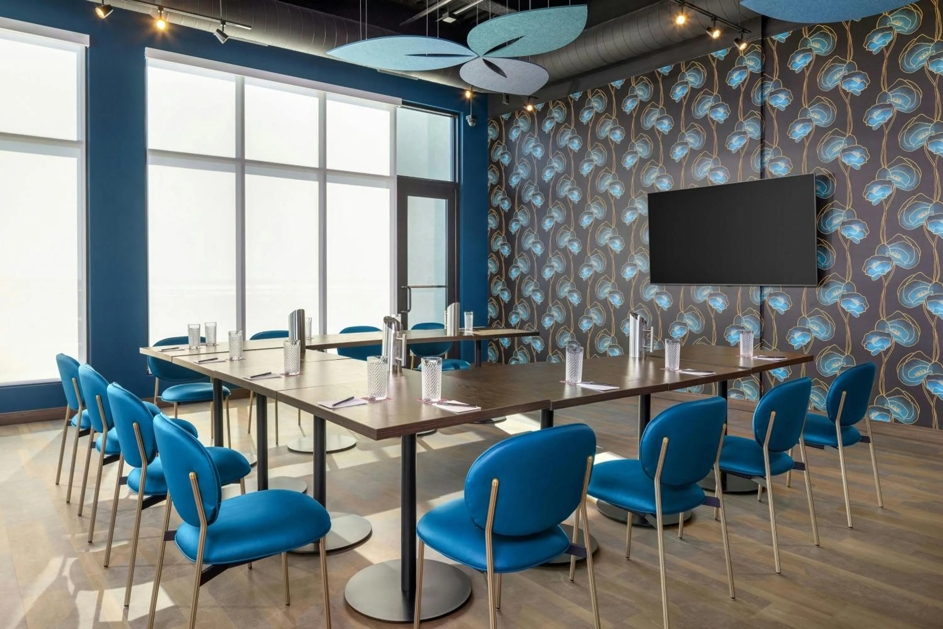 Meeting/conference room in Moxy Madison Downtown