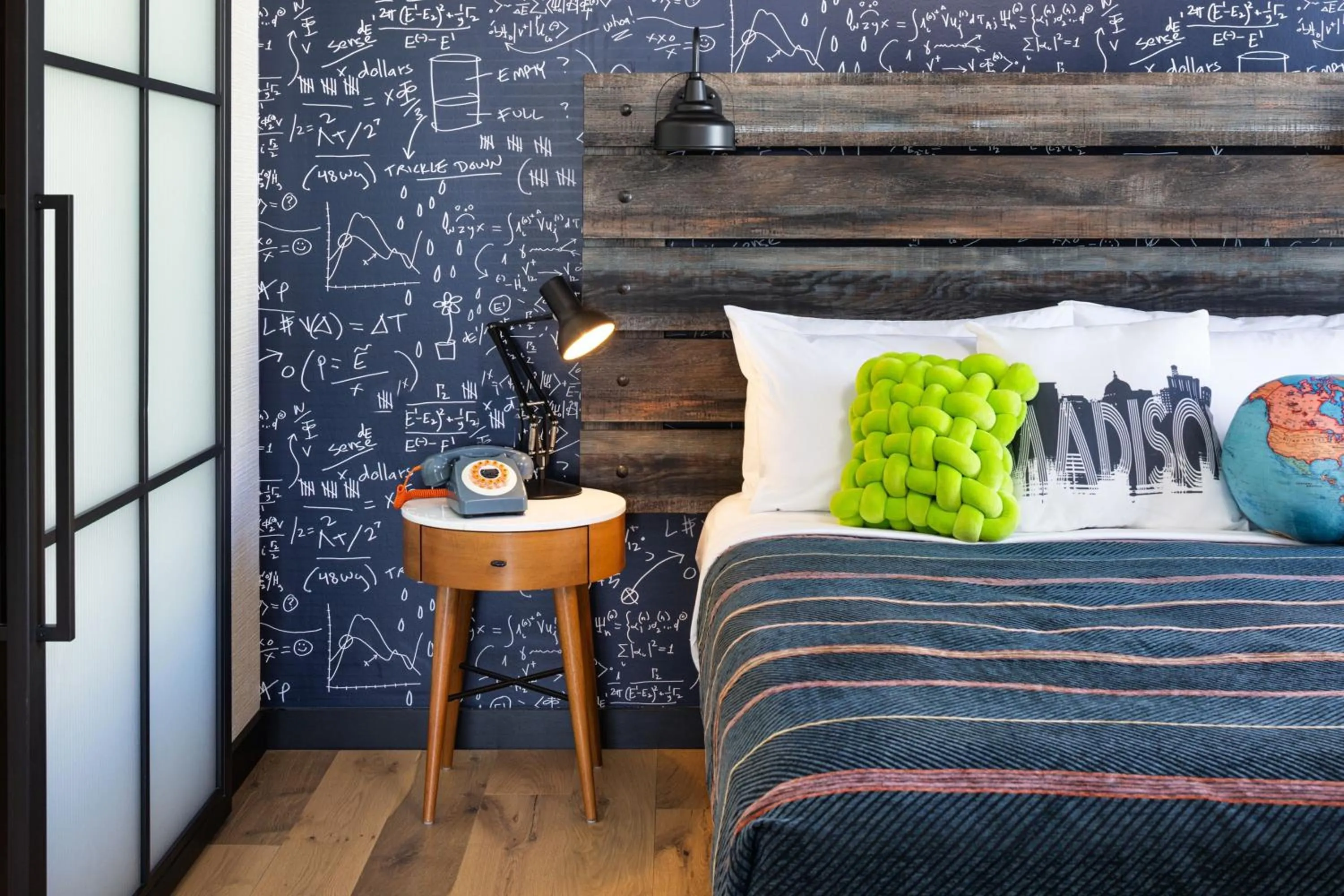 Bedroom, Bed in Moxy Madison Downtown