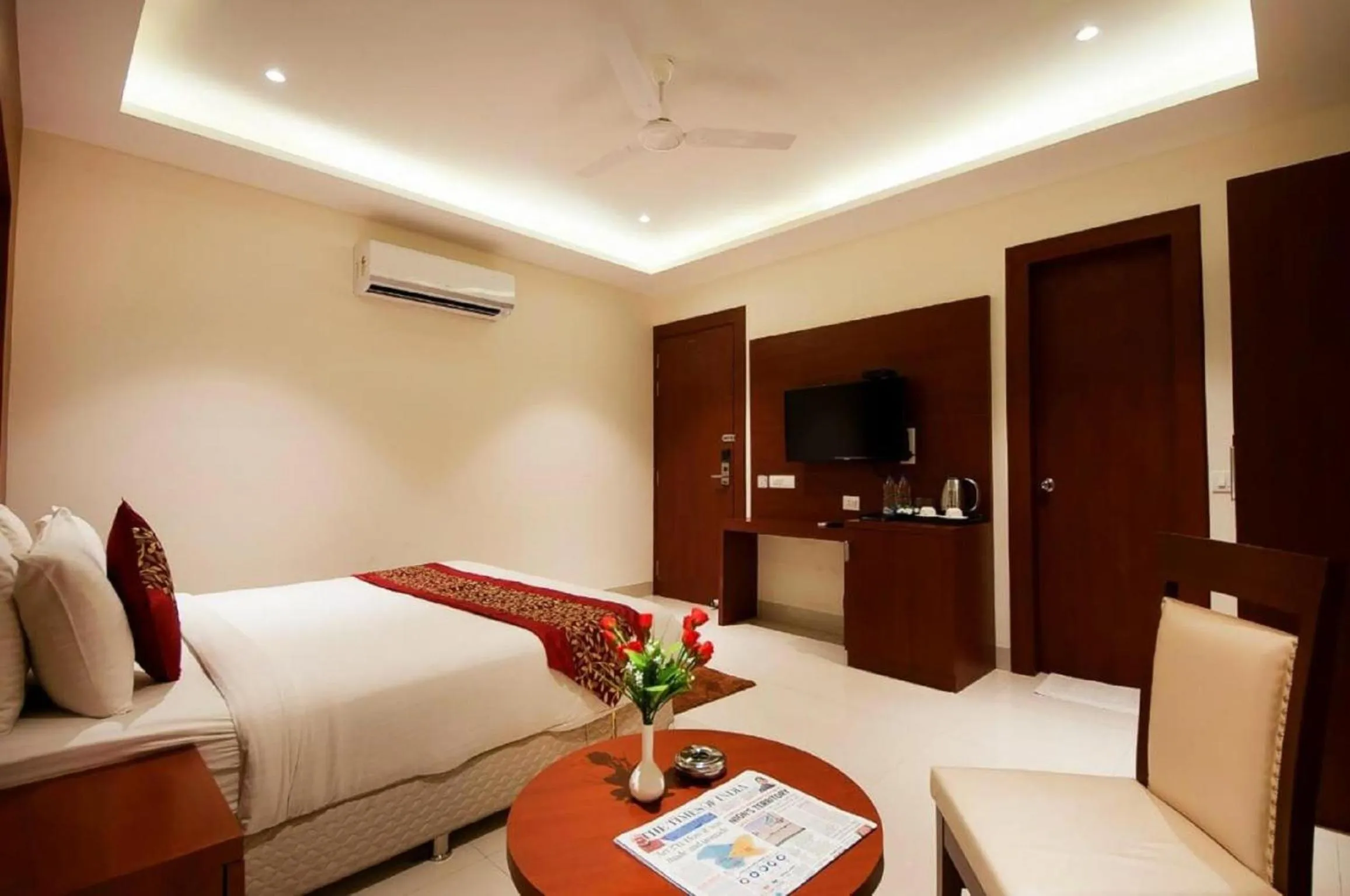 Living room, Bed in Hotel Z Suites with FREE Airport Drop