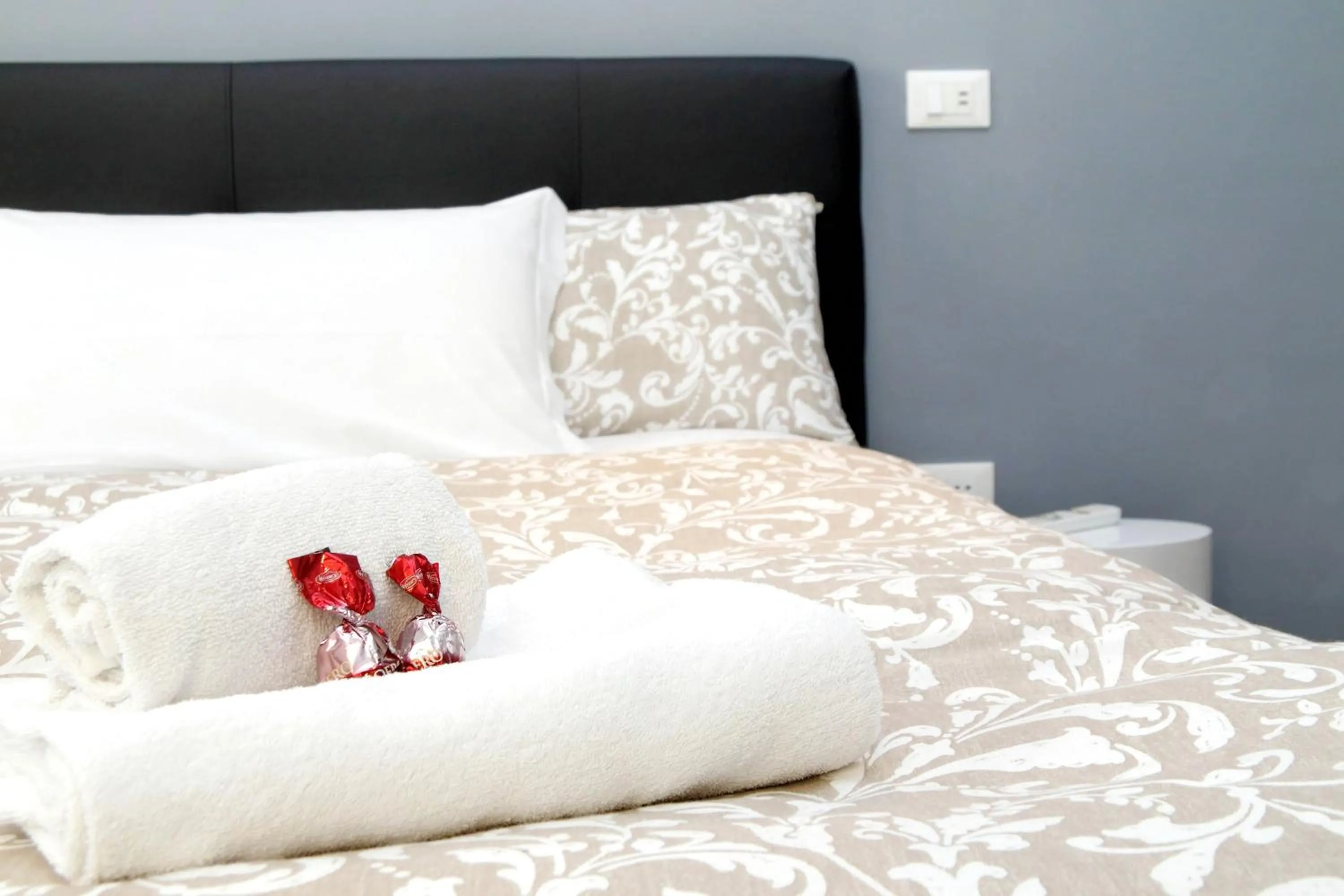 Bed in Sapphire Apartment