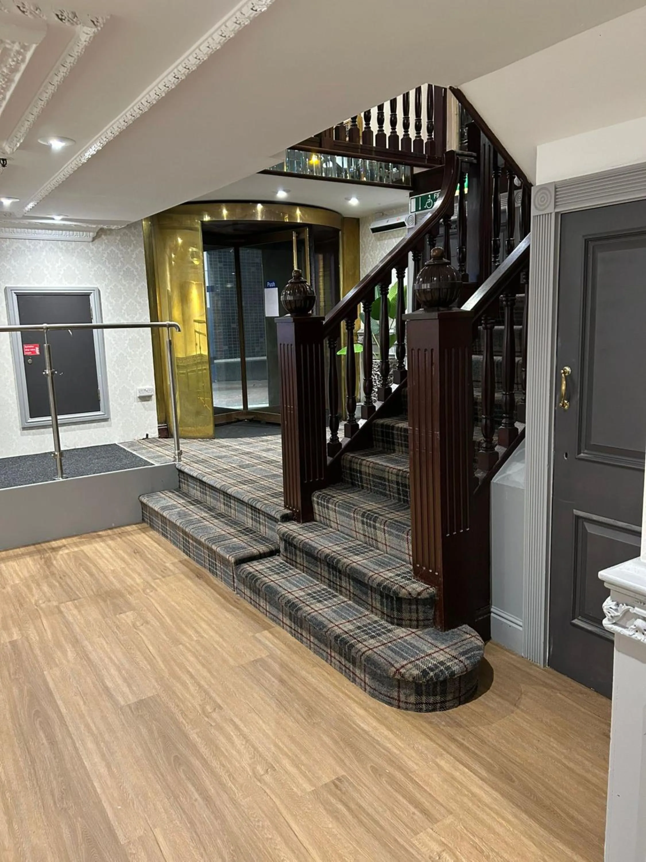 Lobby or reception in Britannia Hotel Birmingham New Street Station Birmingham