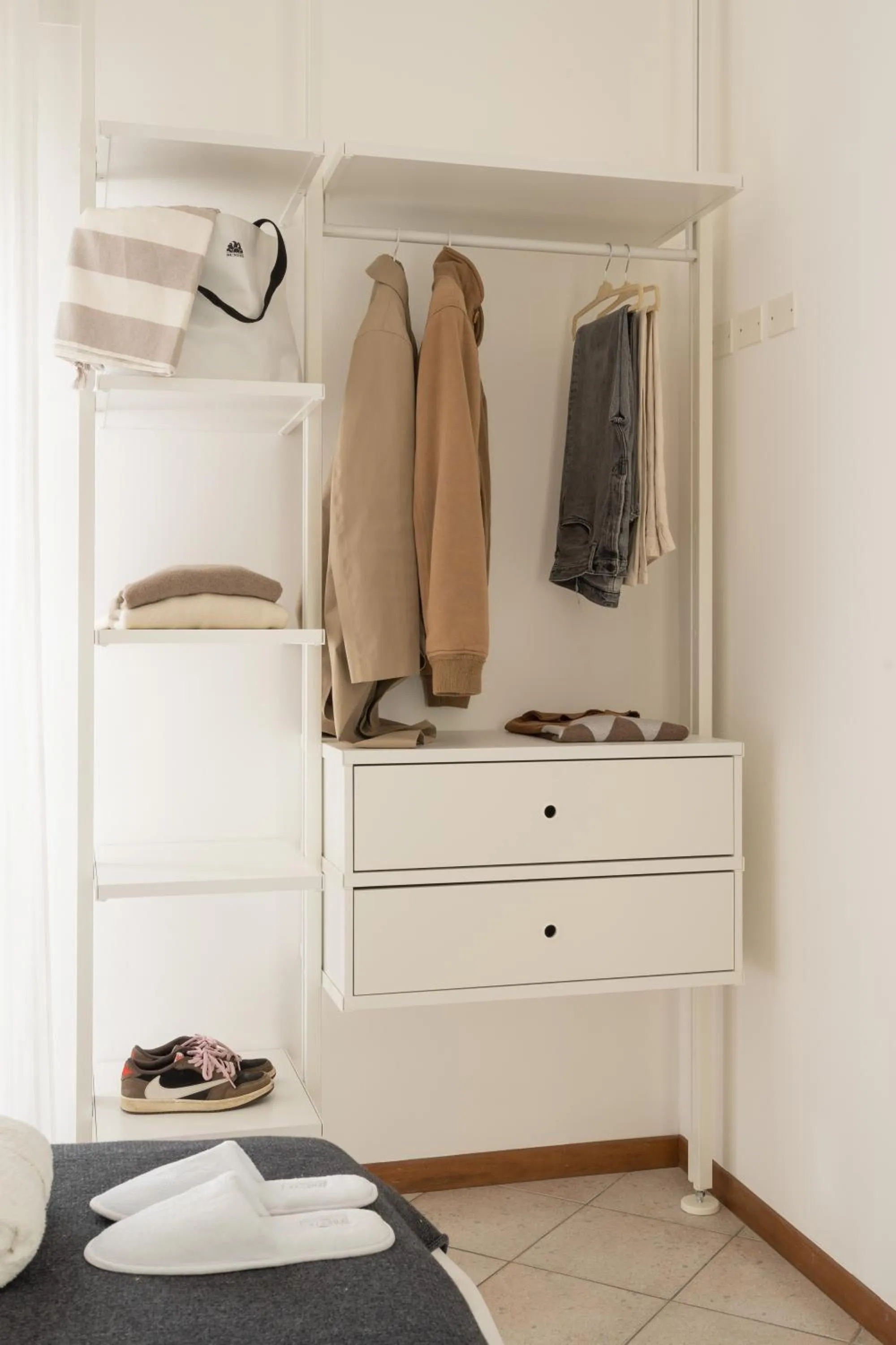 furniture in Hotel Adriatica con Piscina