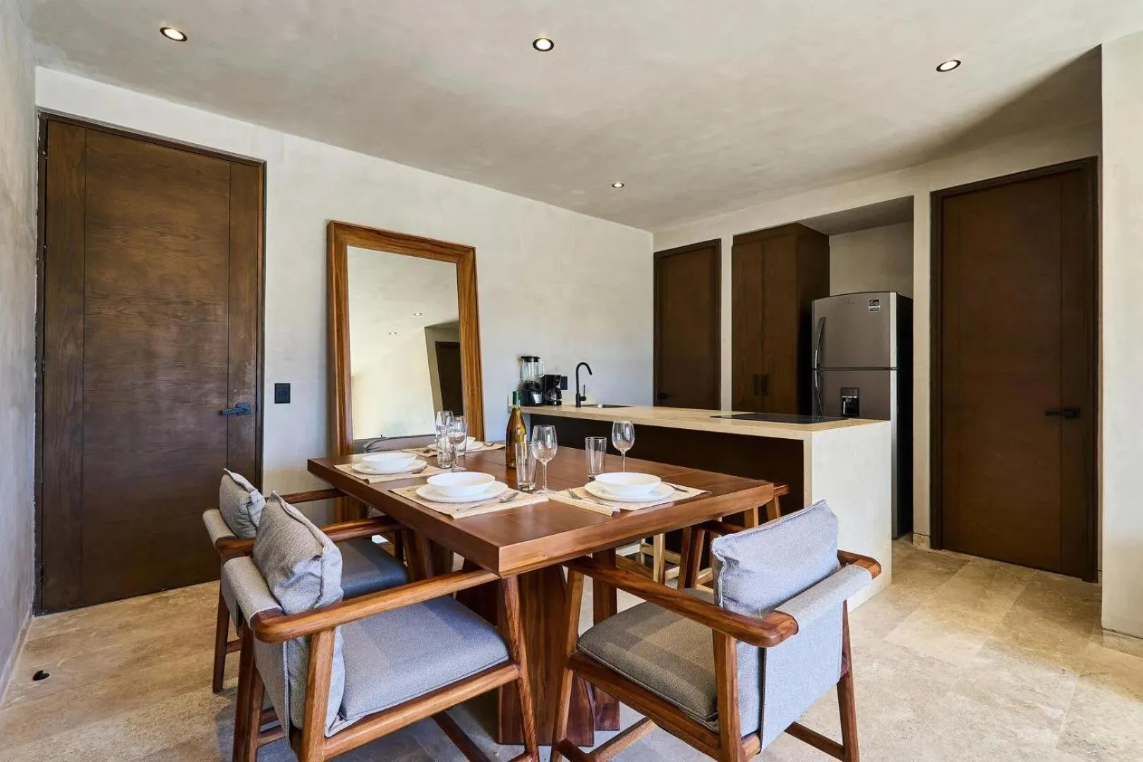 Kitchen or kitchenette in Bakal Residence By Lockey