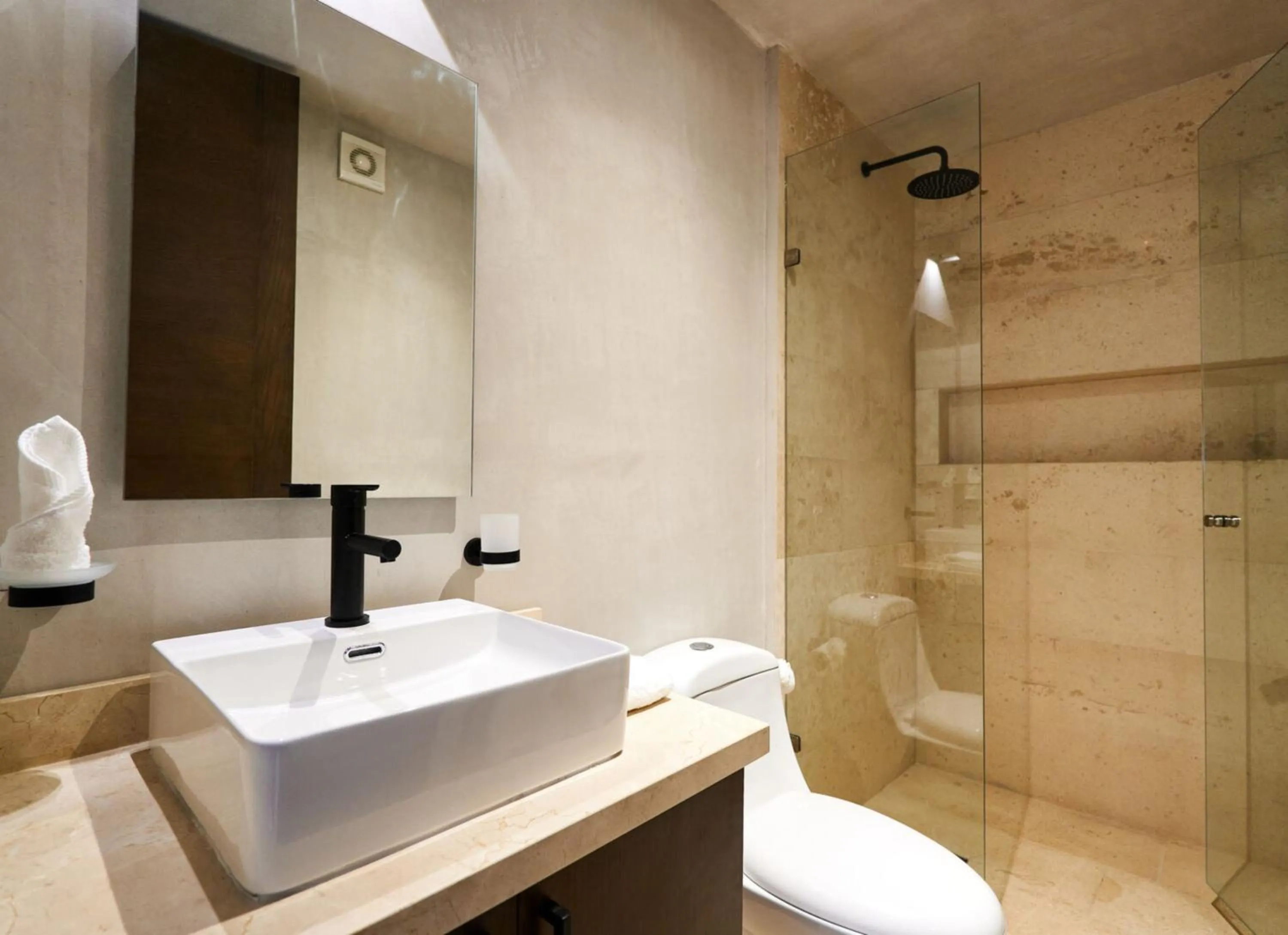 Shower in Bakal Residence By Lockey