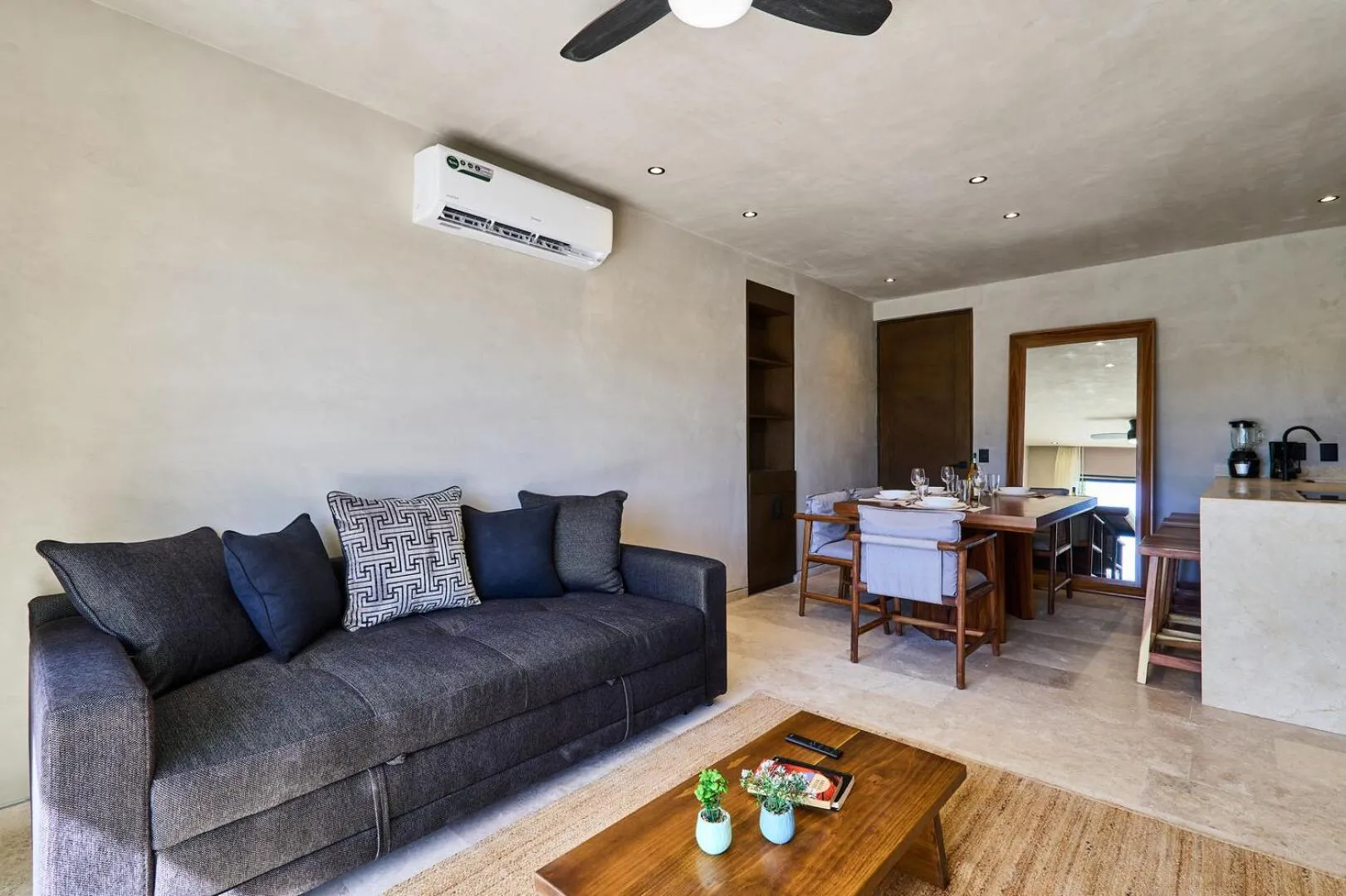 Kitchen or kitchenette in Bakal Residence By Lockey