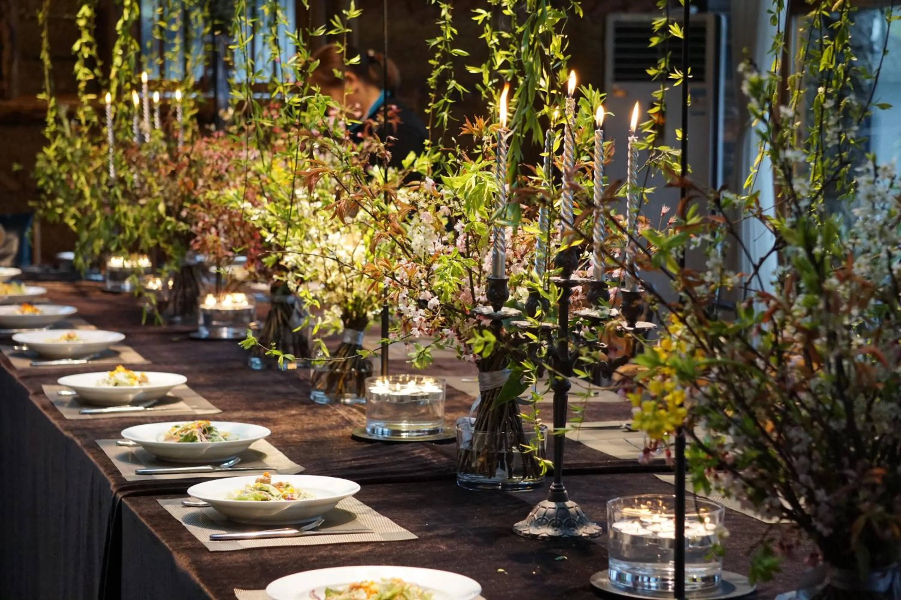 Restaurant/places to eat in No.5 Valley Lodge