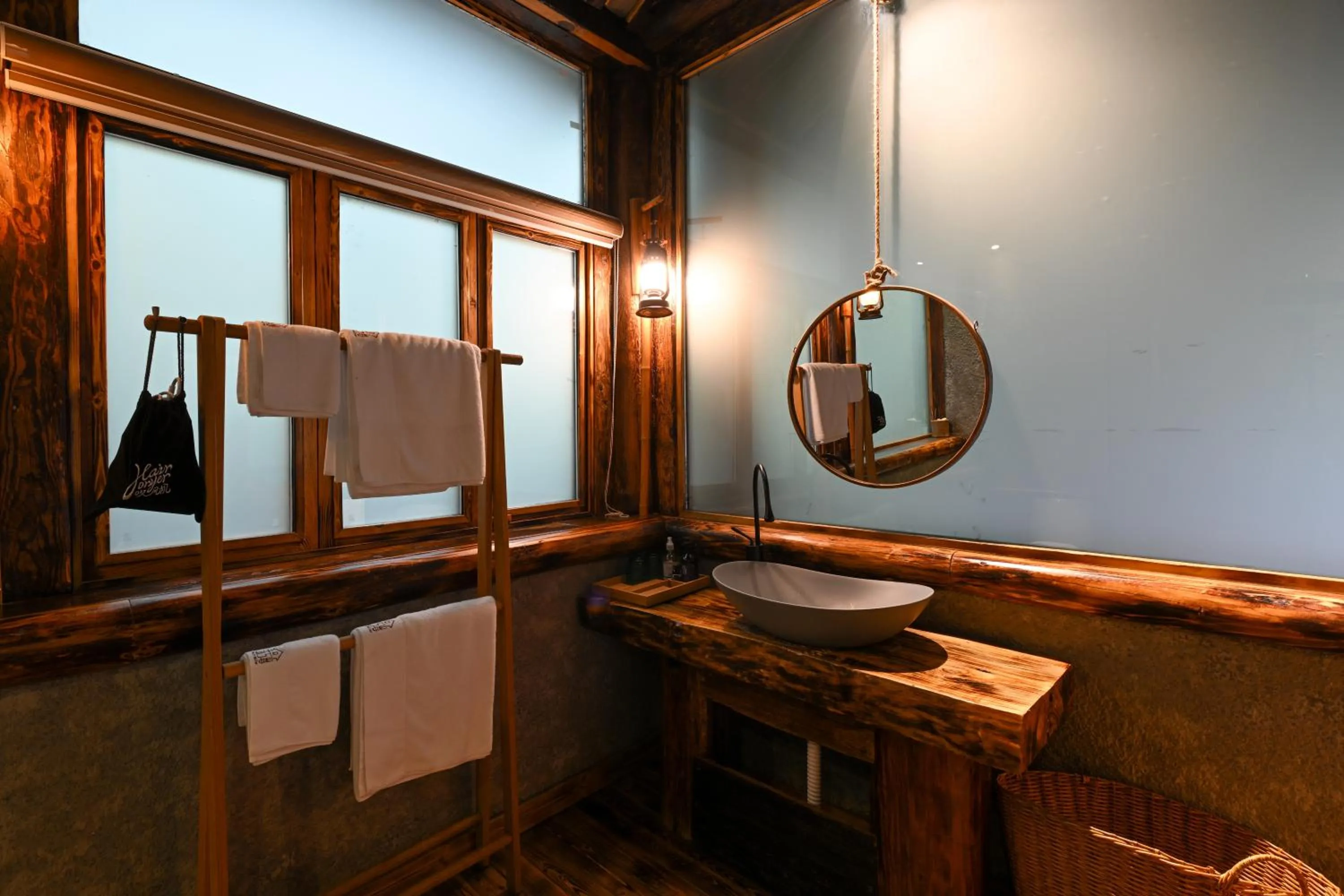 Bathroom in No.5 Valley Lodge