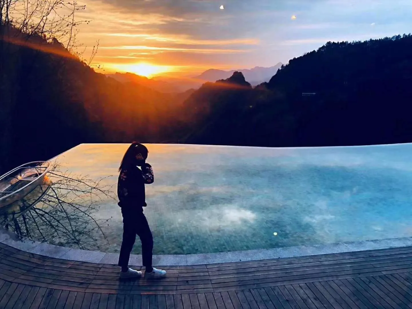 People in No.5 Valley Lodge