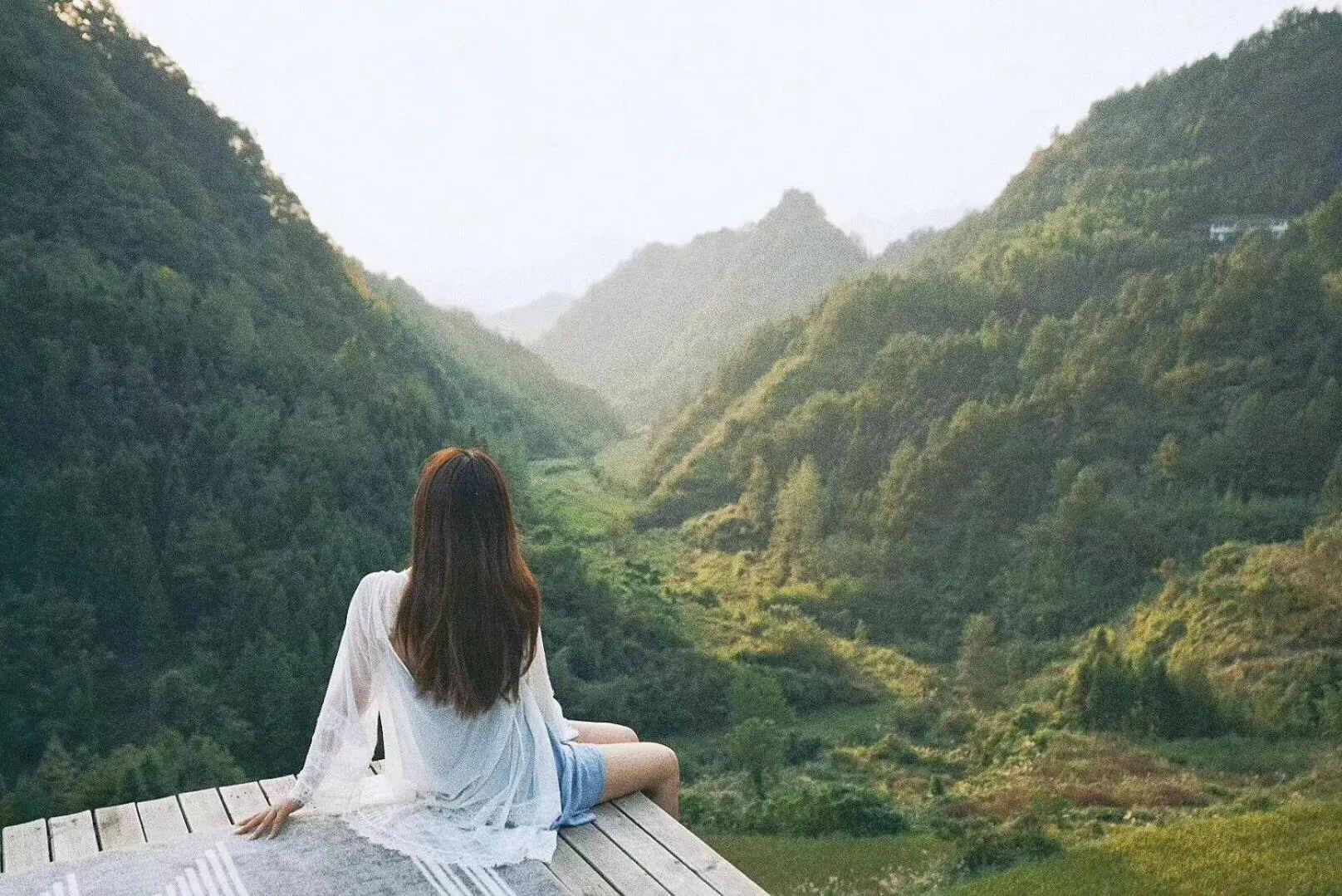 People in No.5 Valley Lodge