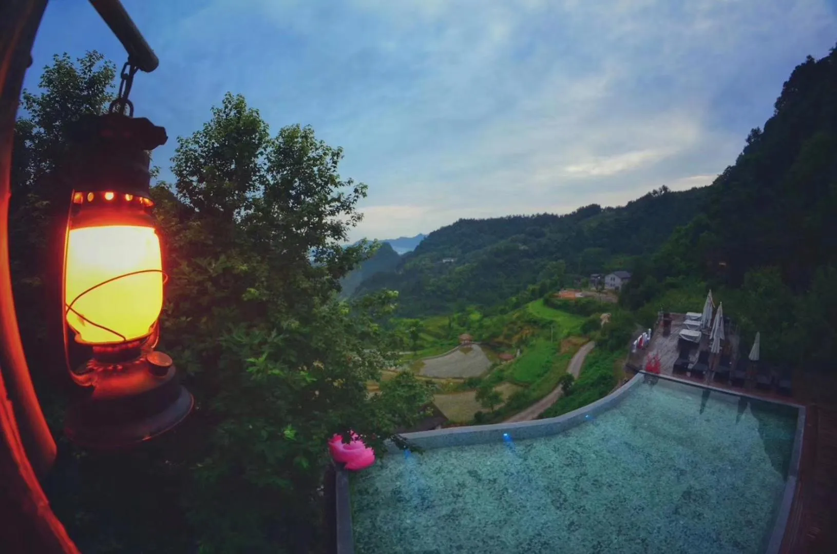 Mountain view in No.5 Valley Lodge