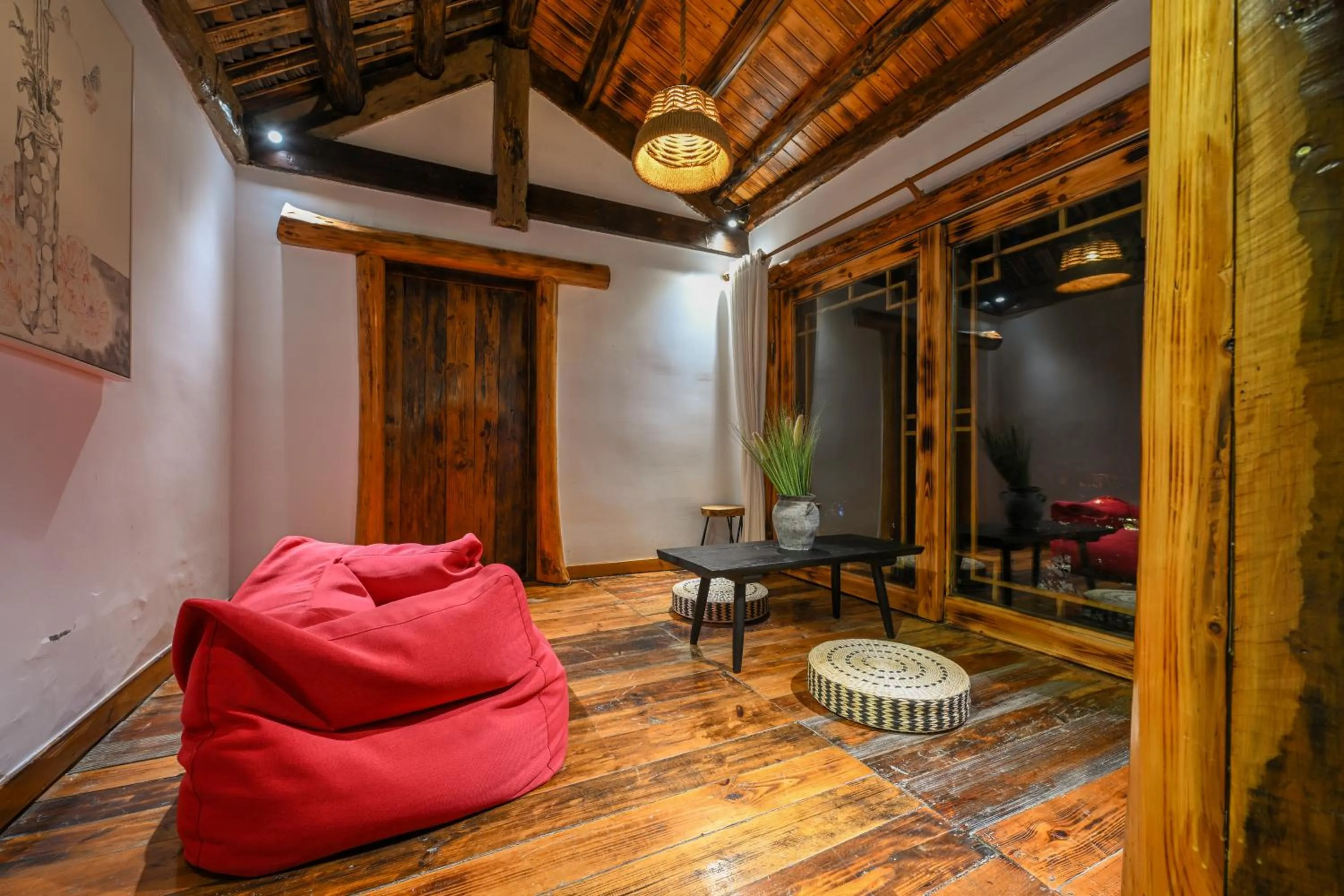 Seating area in No.5 Valley Lodge