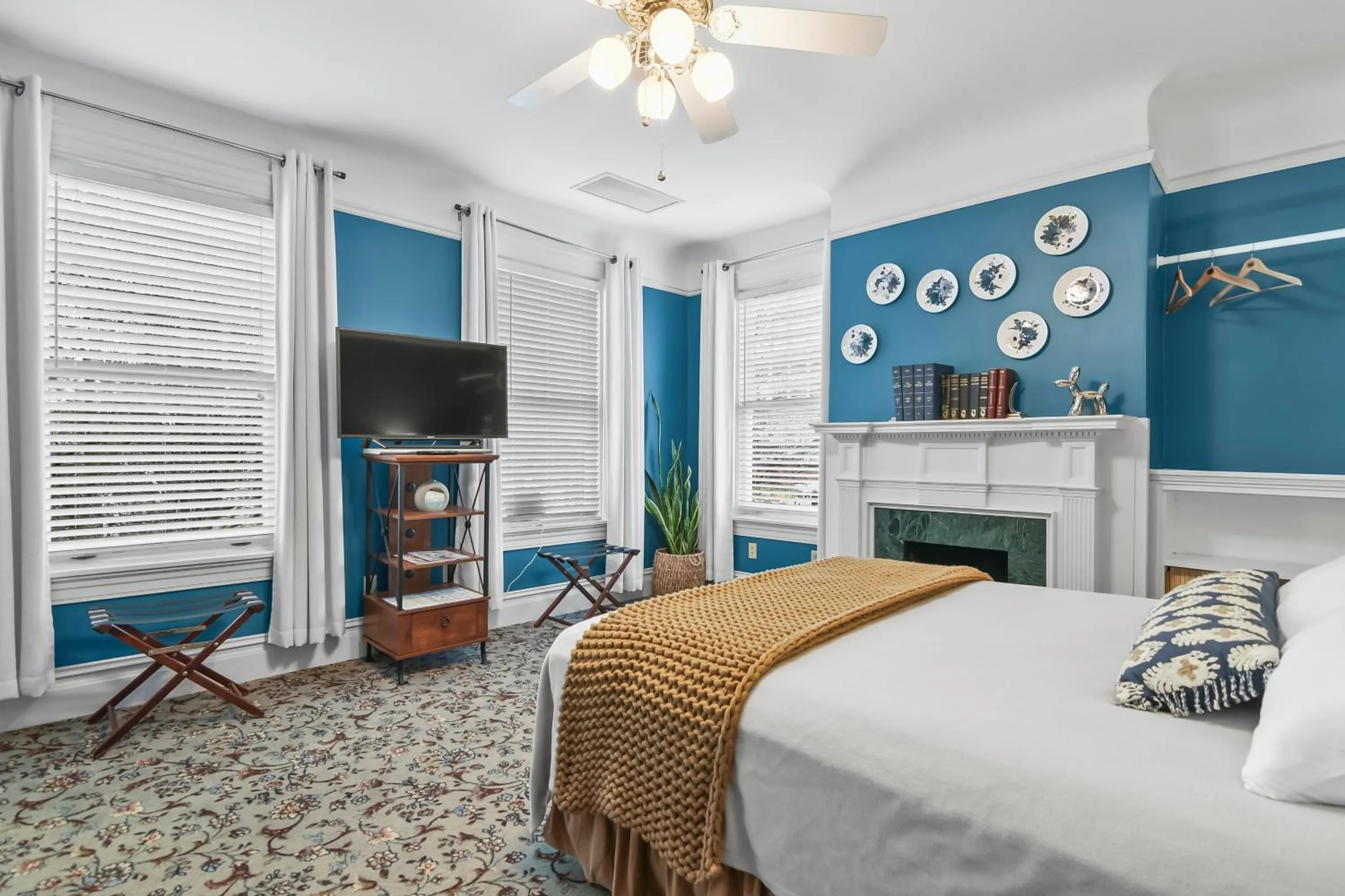 Bed in The Pasfield House