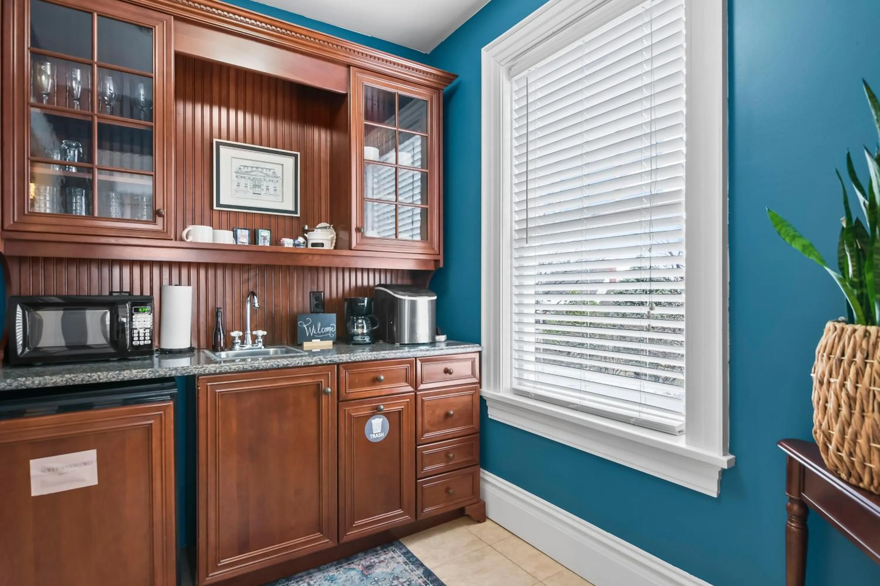 Coffee/tea facilities in The Pasfield House
