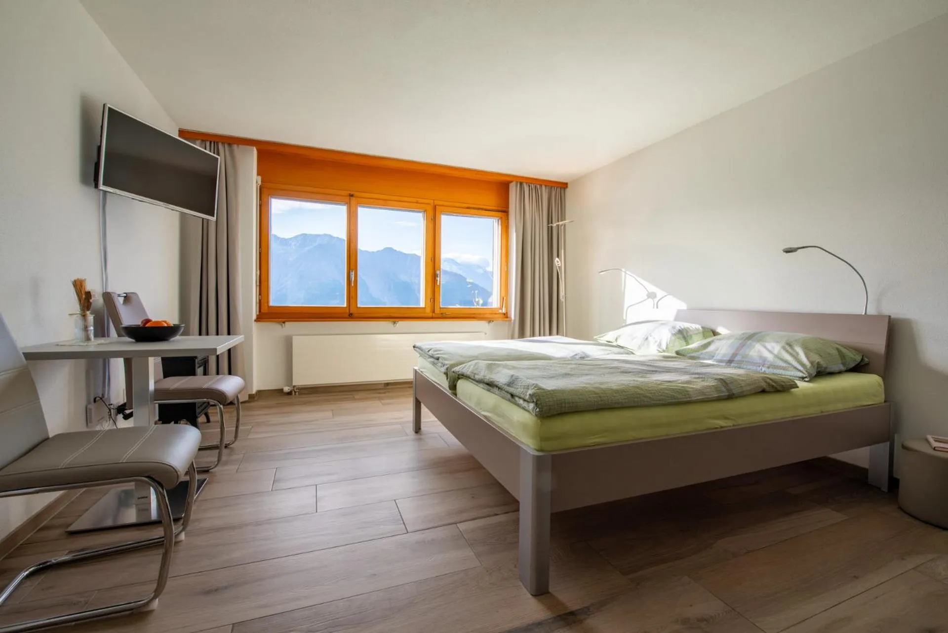 TV and multimedia, Bed in Ferienwohnungen Zurschmitten