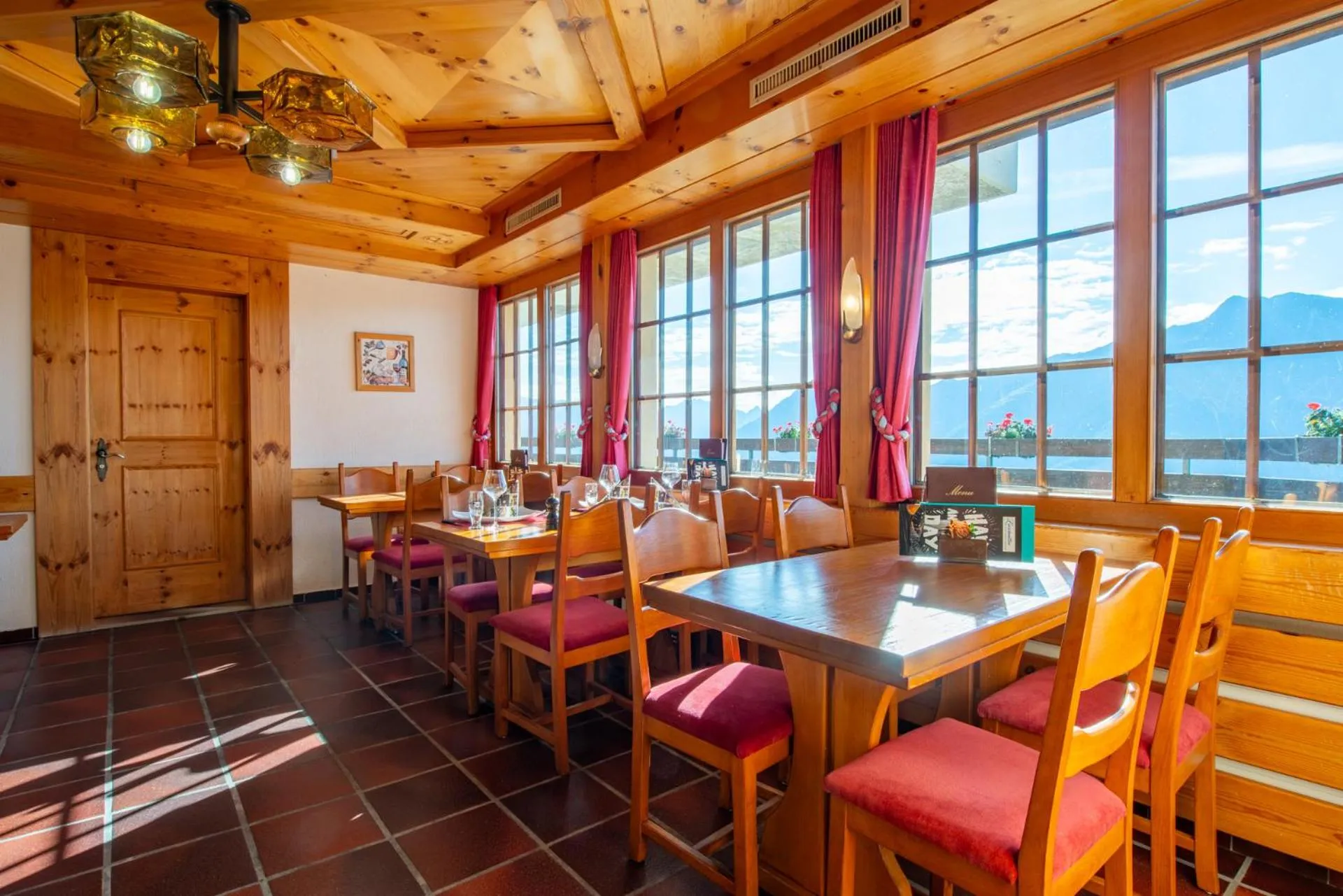 Restaurant/places to eat in Ferienwohnungen Zurschmitten