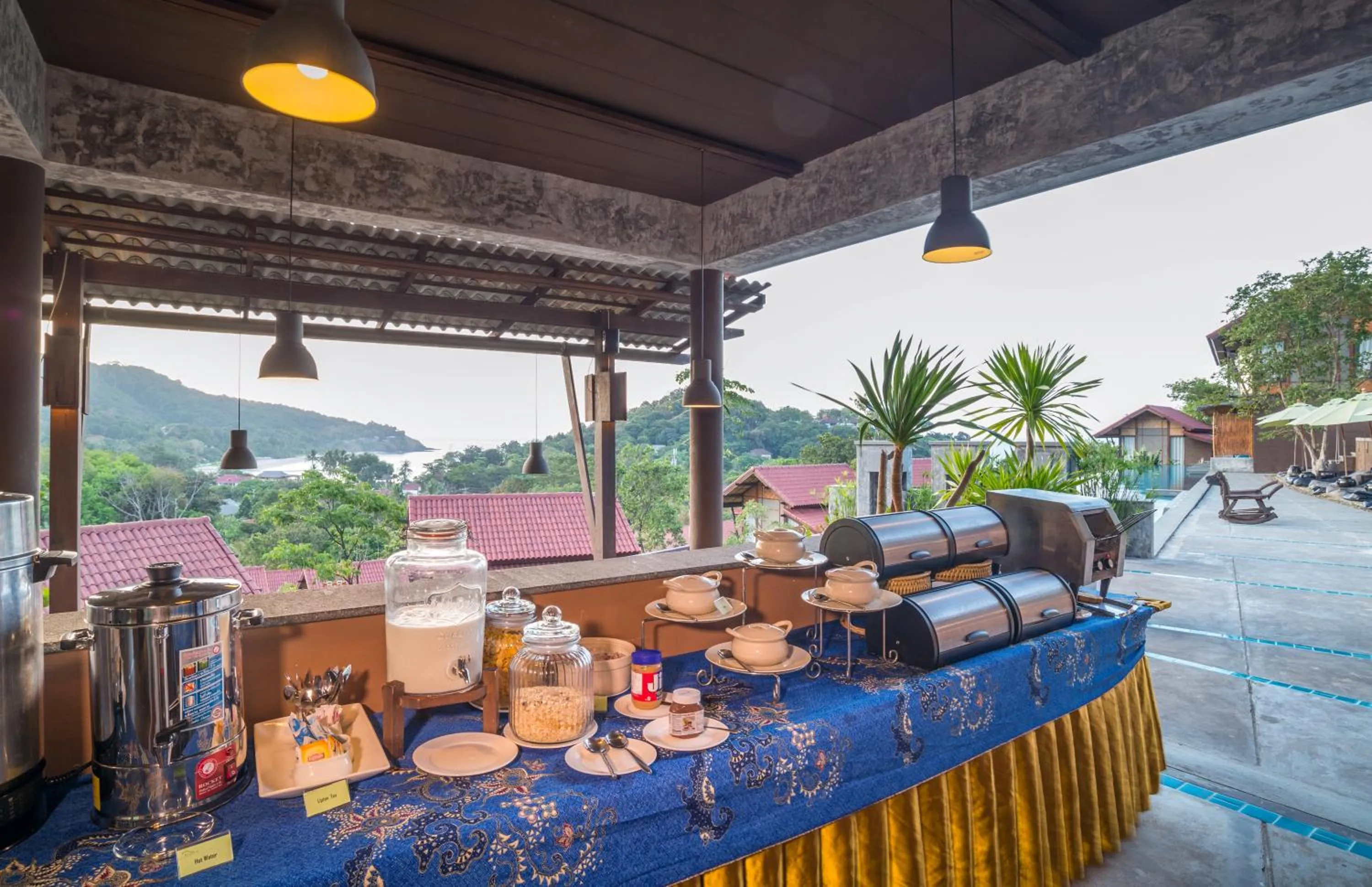 Restaurant/places to eat in Alama Sea Village Resort - SHA Extra Plus