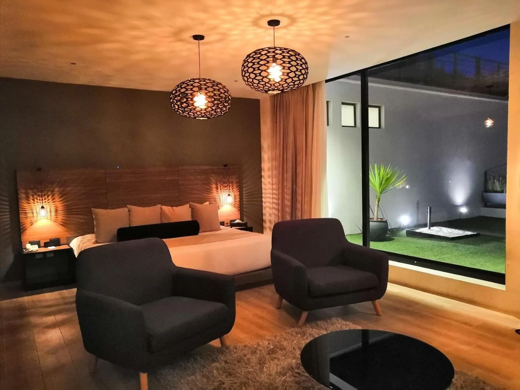 Photo of the whole room, Bed in Ilo Rojo Hotel Boutique