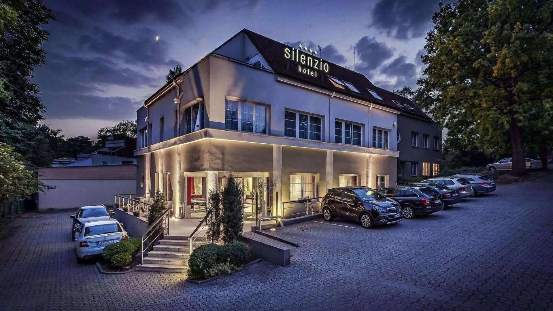 Property building in Hotel Silenzio