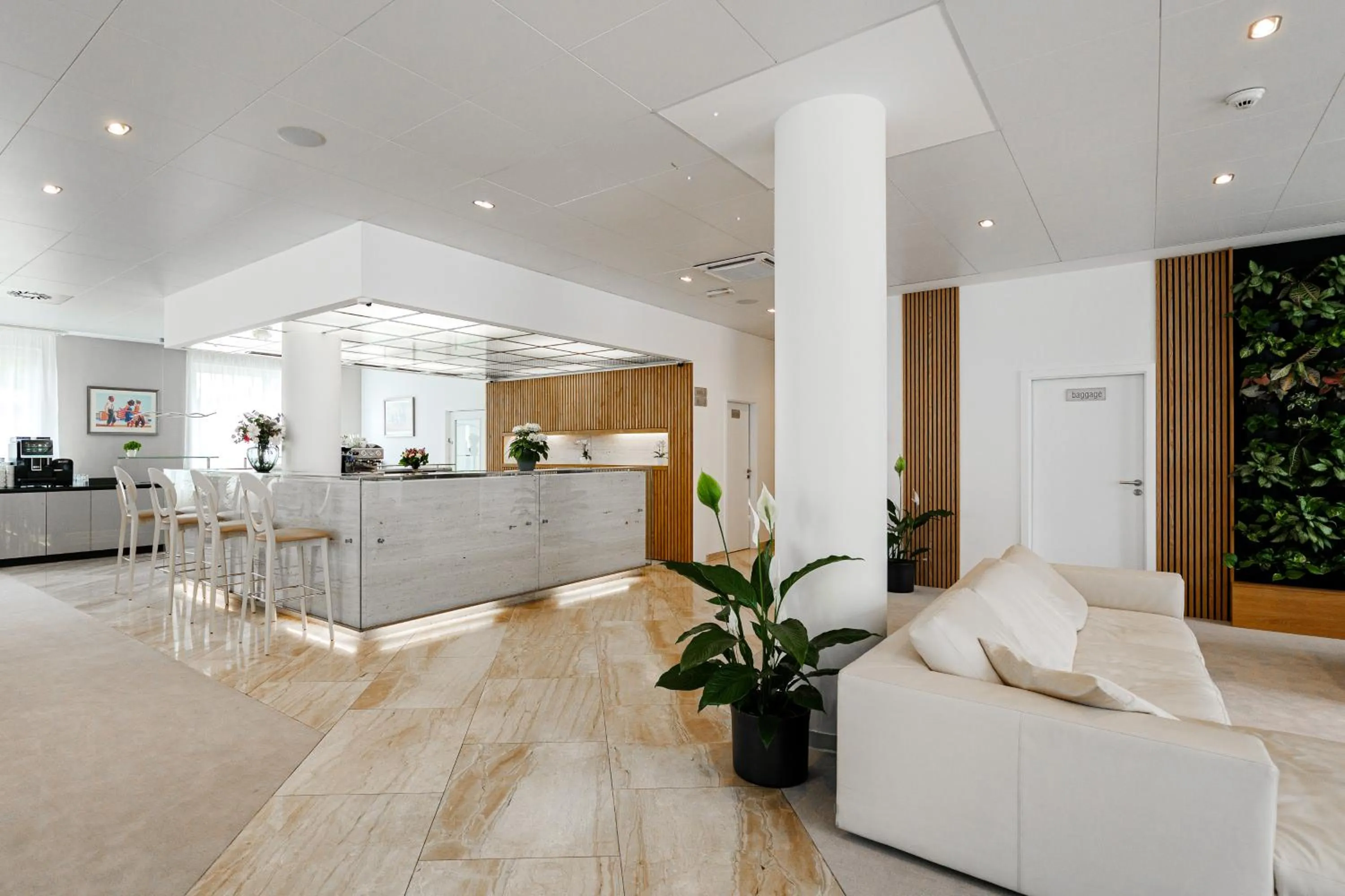 Lounge or bar in Hotel Silenzio