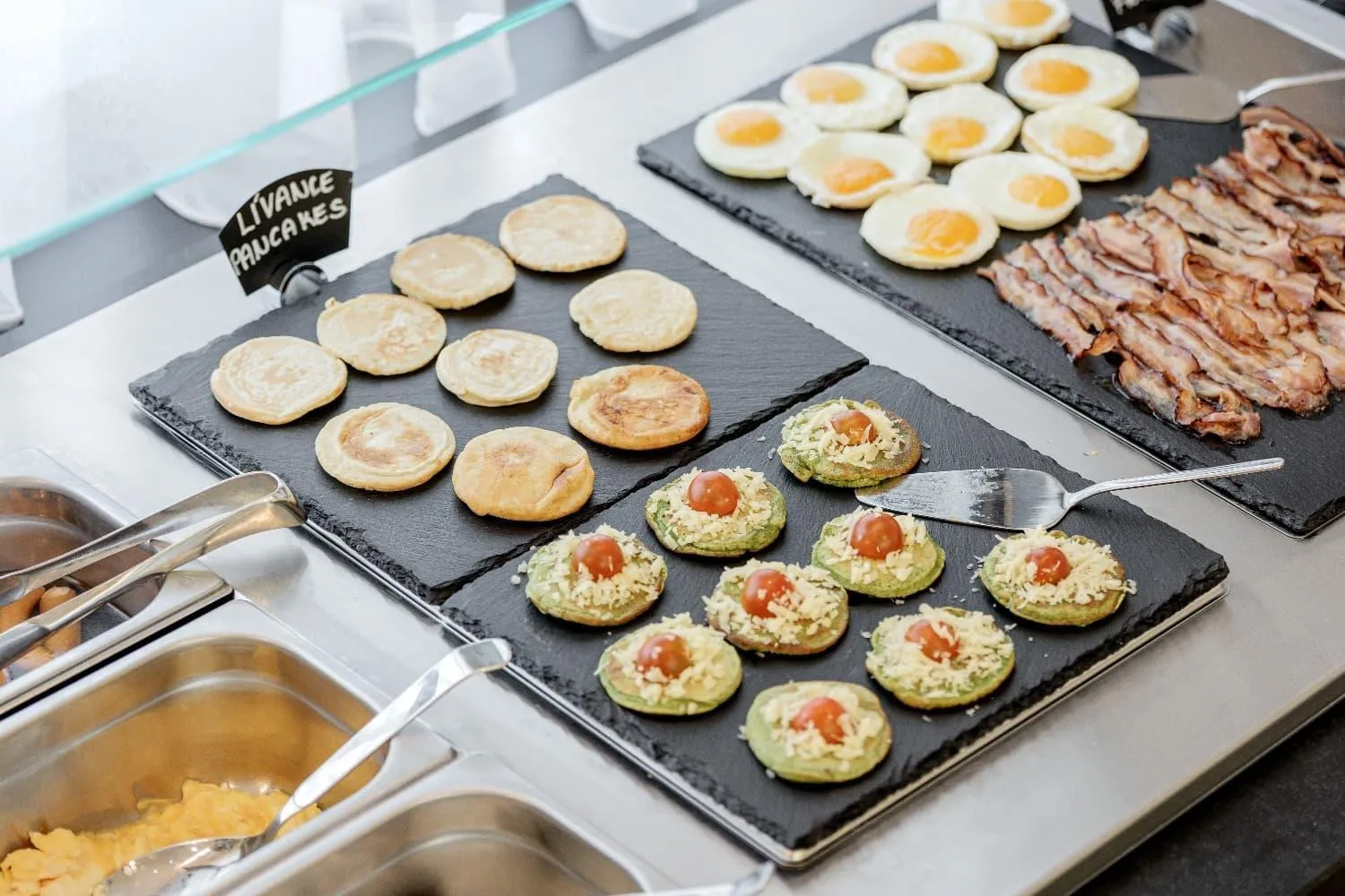 Breakfast in Hotel Silenzio