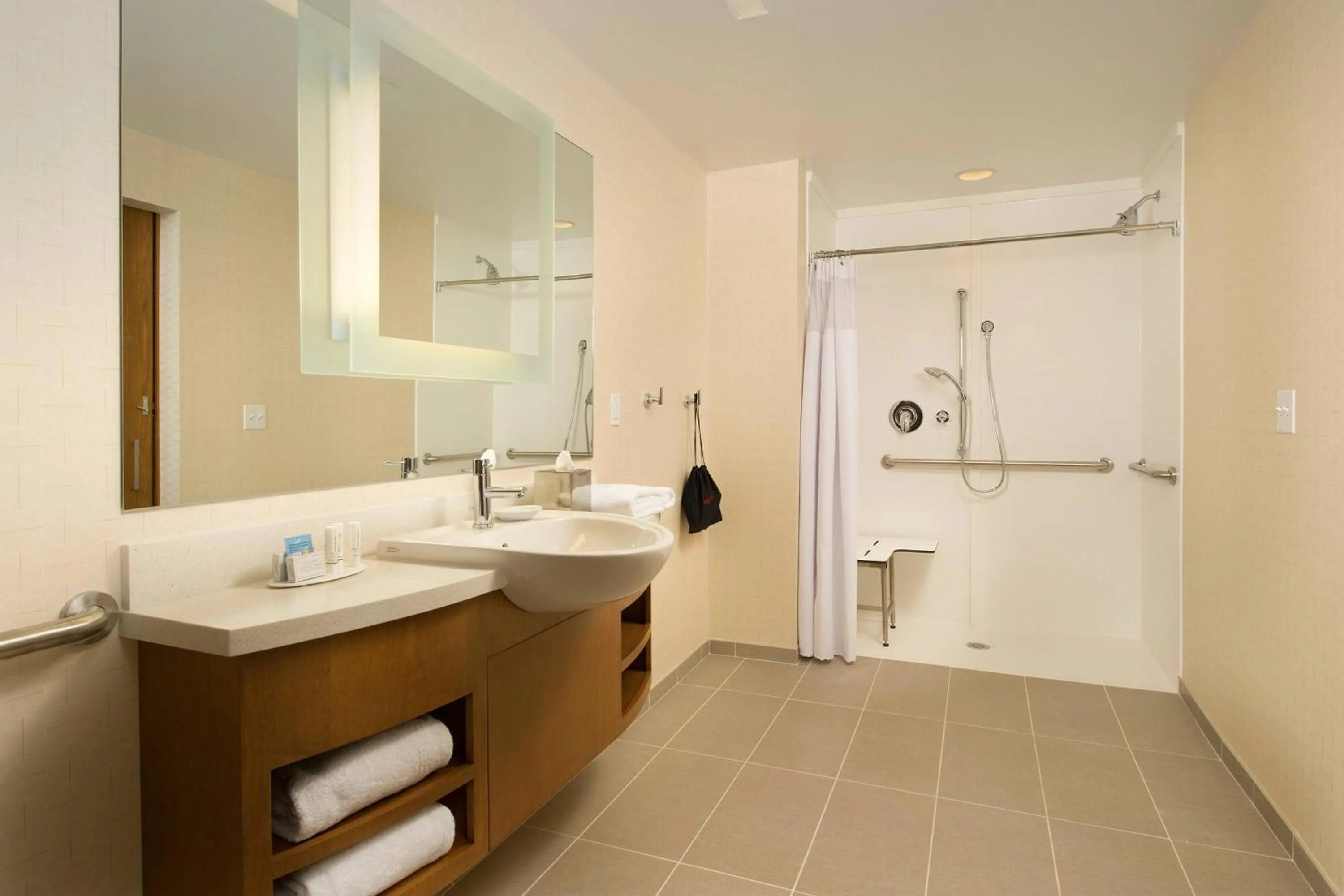 Bathroom in SpringHill Suites by Marriott Bridgeport Clarksburg