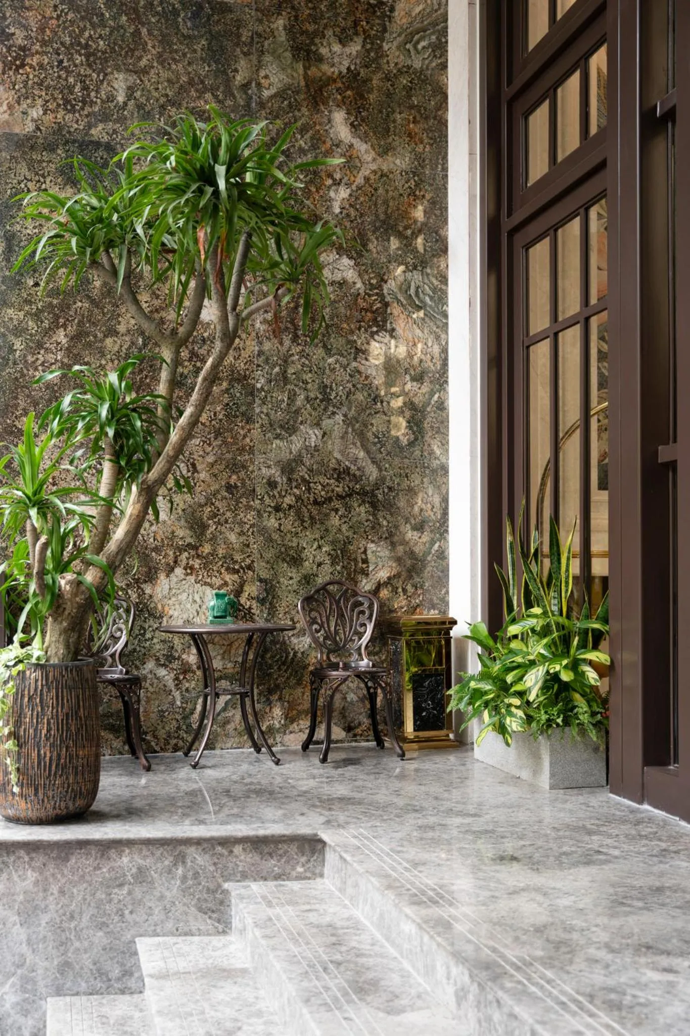 Property building in Luxe Paradise Premium Hotel Pham Hong Thai