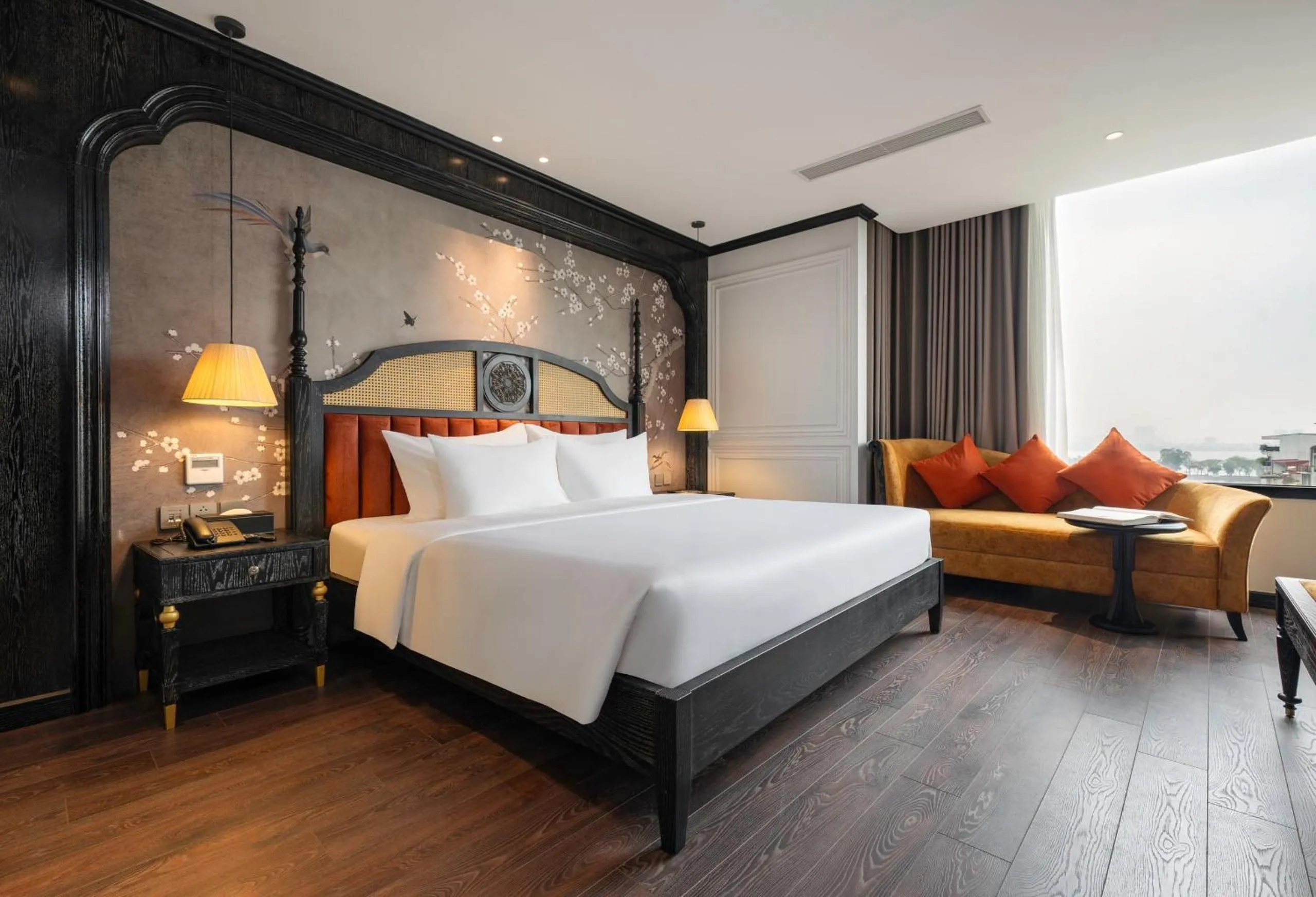 Bed in Luxe Paradise Premium Hotel Pham Hong Thai