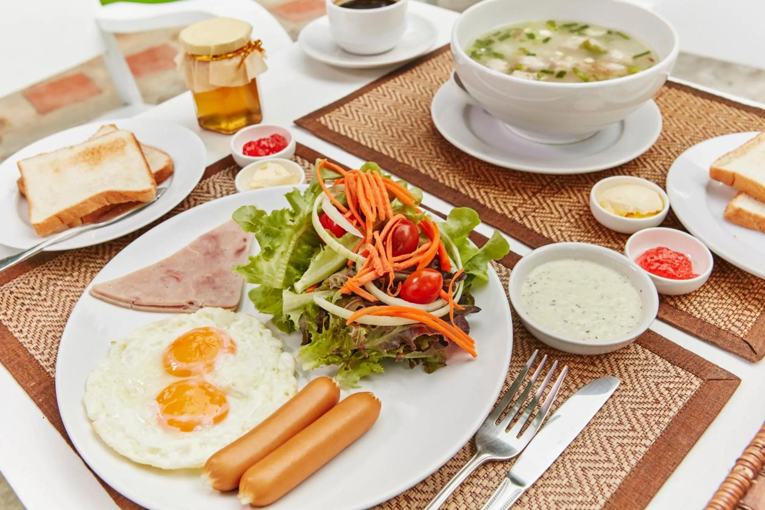 Breakfast in Kong Garden Resort