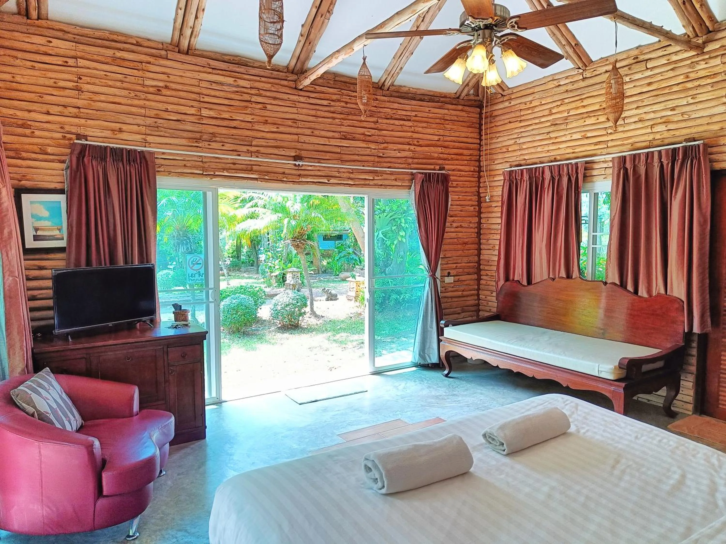 Bed in Kong Garden Resort