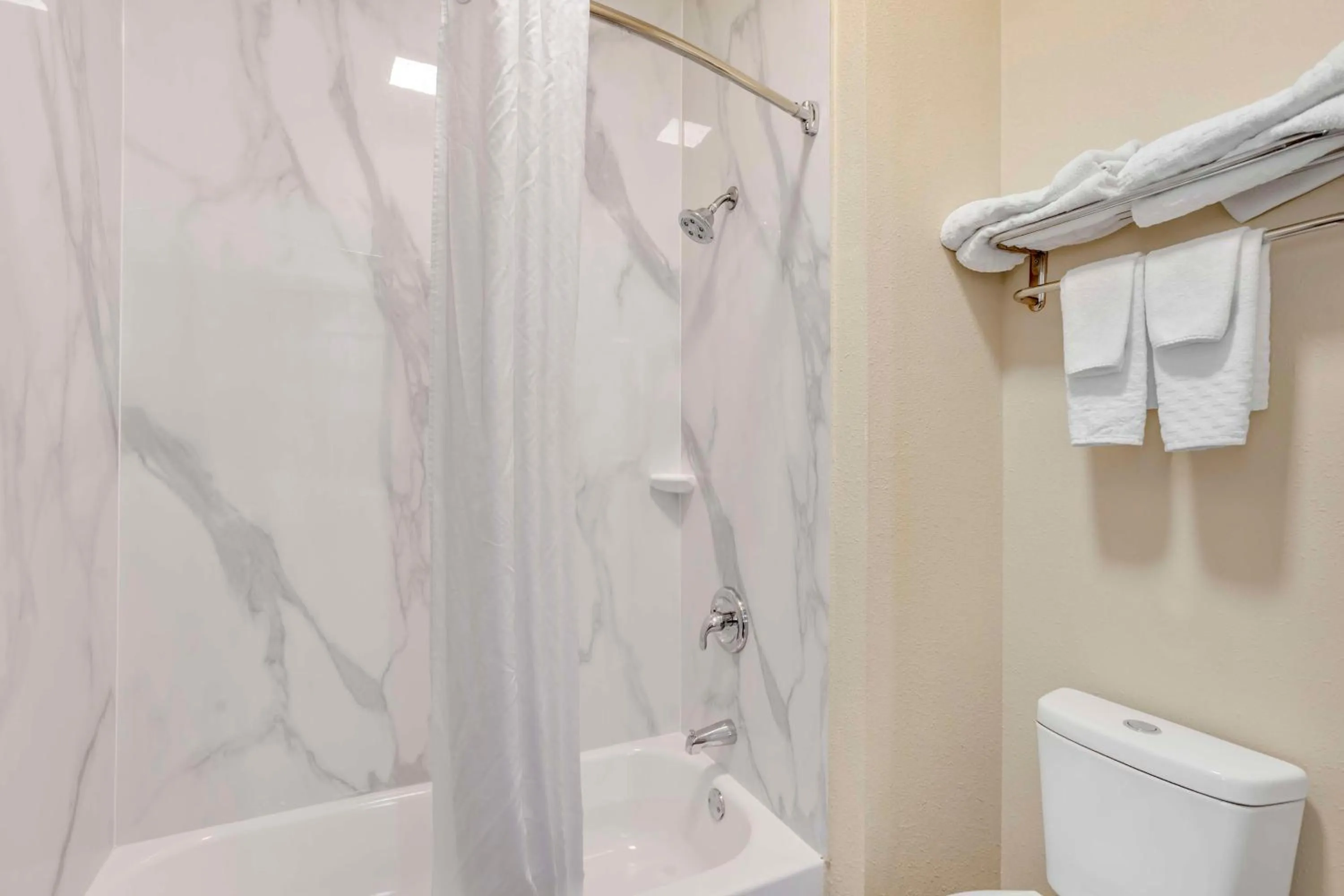 Bathroom in Best Western Carlisle