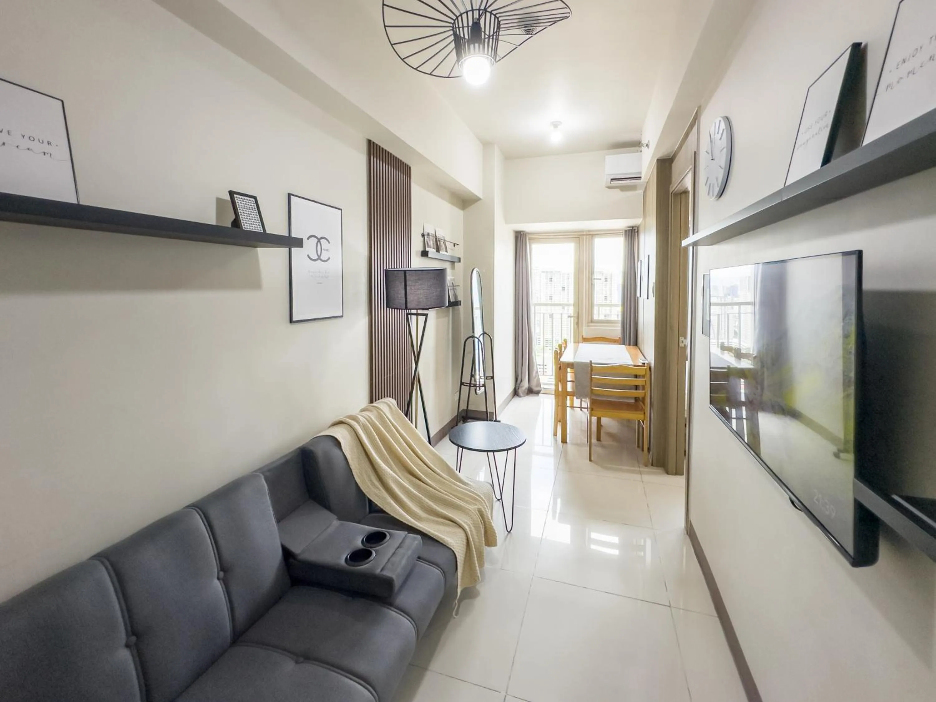 TV and multimedia in GemstoneBR in SMDC Coast Residences