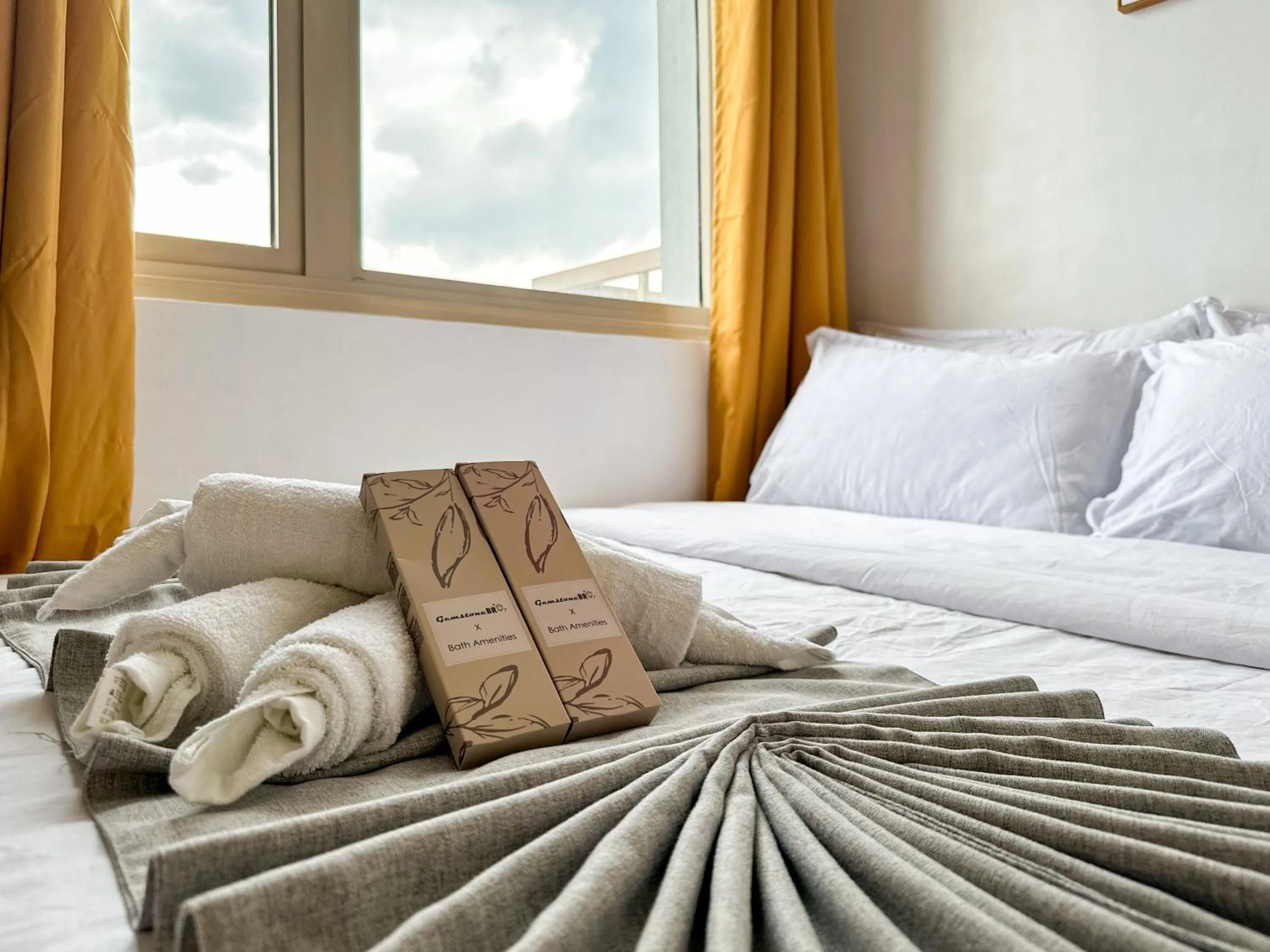 Bed in GemstoneBR in SMDC Coast Residences