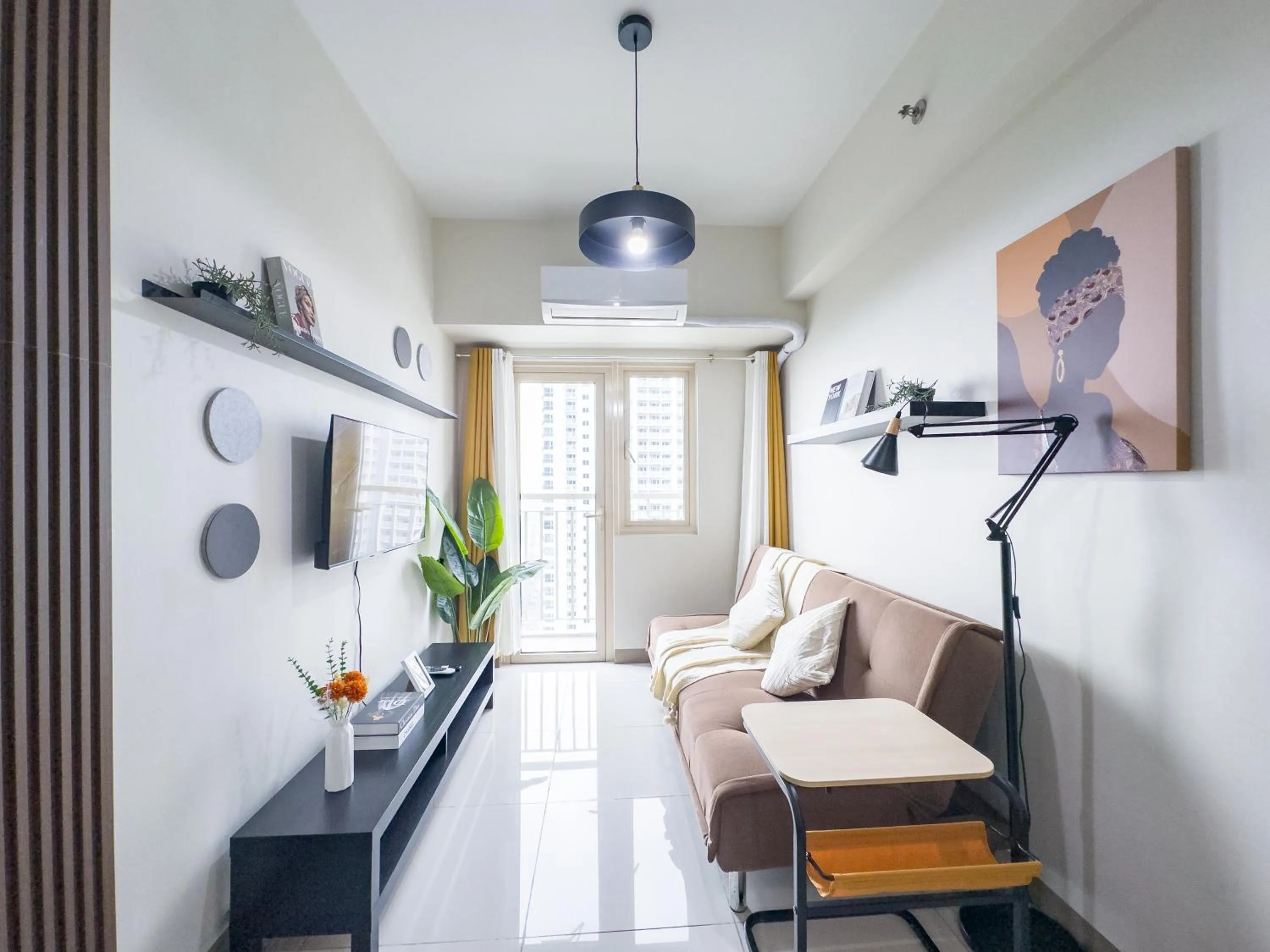 TV and multimedia in GemstoneBR in SMDC Coast Residences