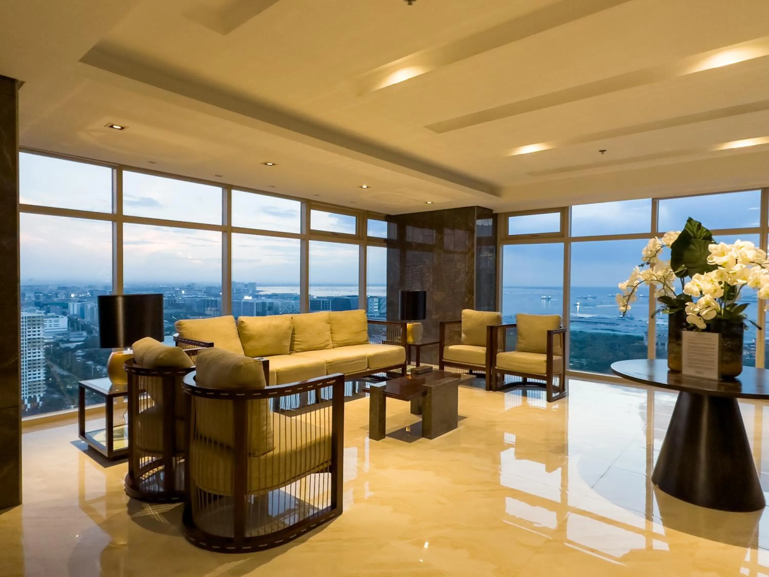 Lounge or bar in GemstoneBR in SMDC Coast Residences