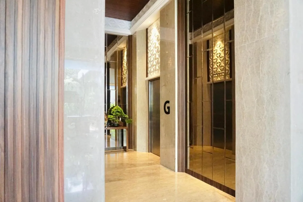 elevator in The Malioboro Hotel & Conference Center