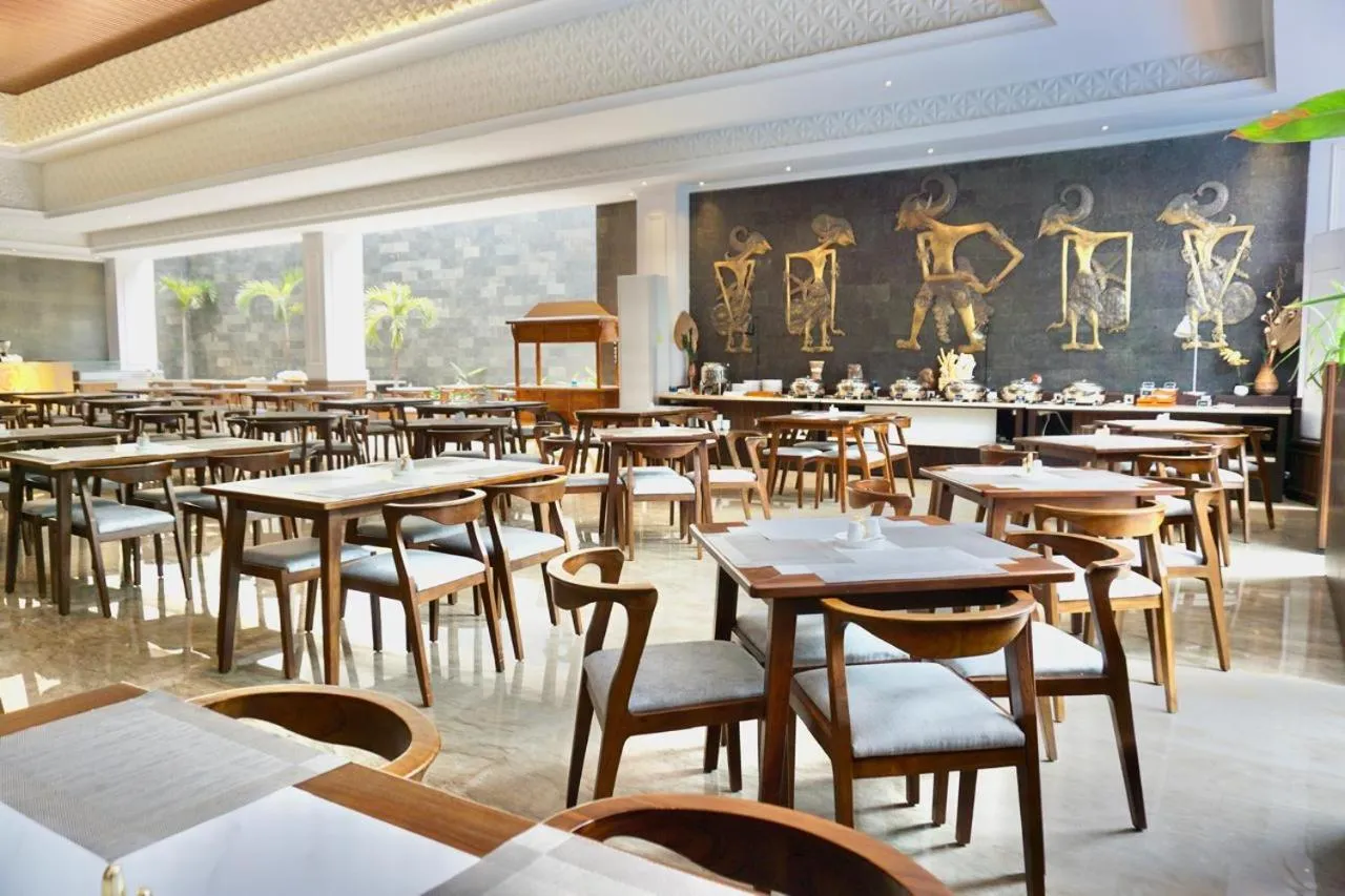 Restaurant/places to eat in The Malioboro Hotel & Conference Center