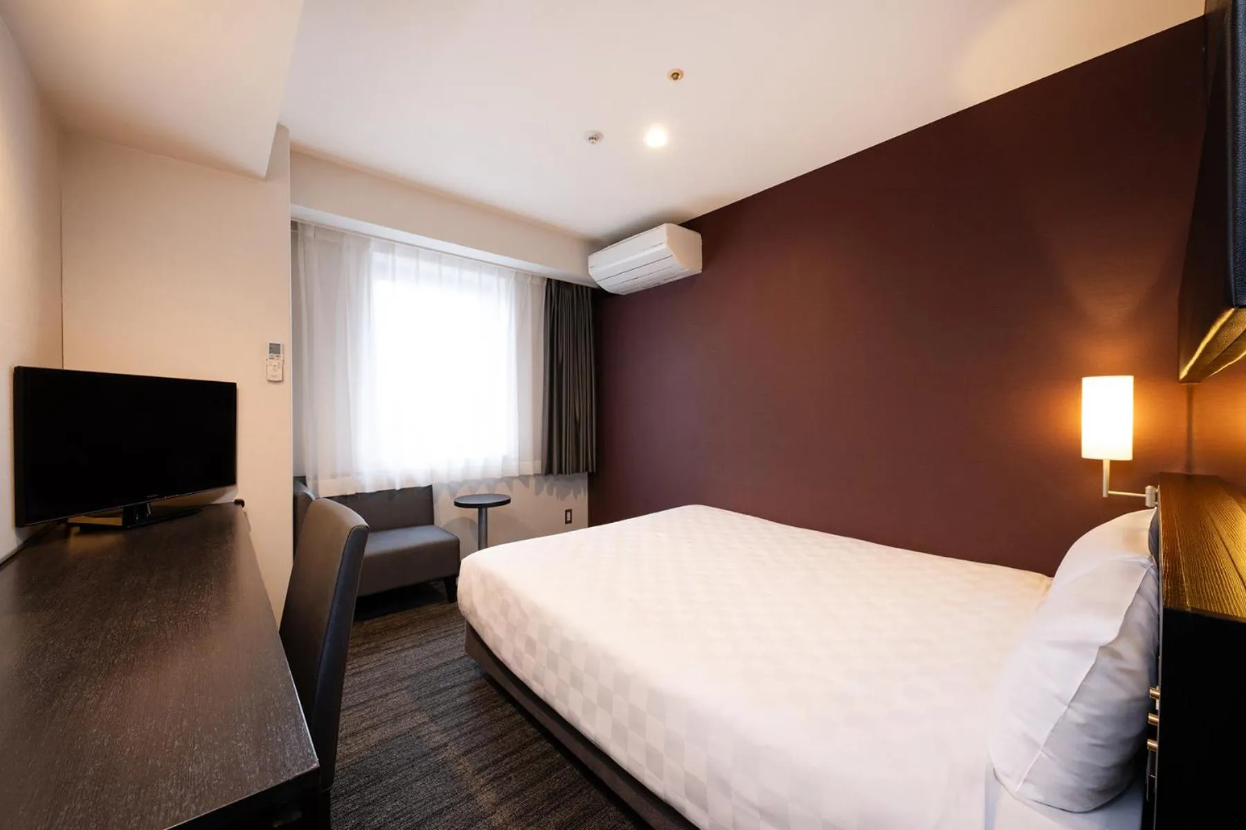 Photo of the whole room, Bed in The OneFive Osaka Namba Dotonbori