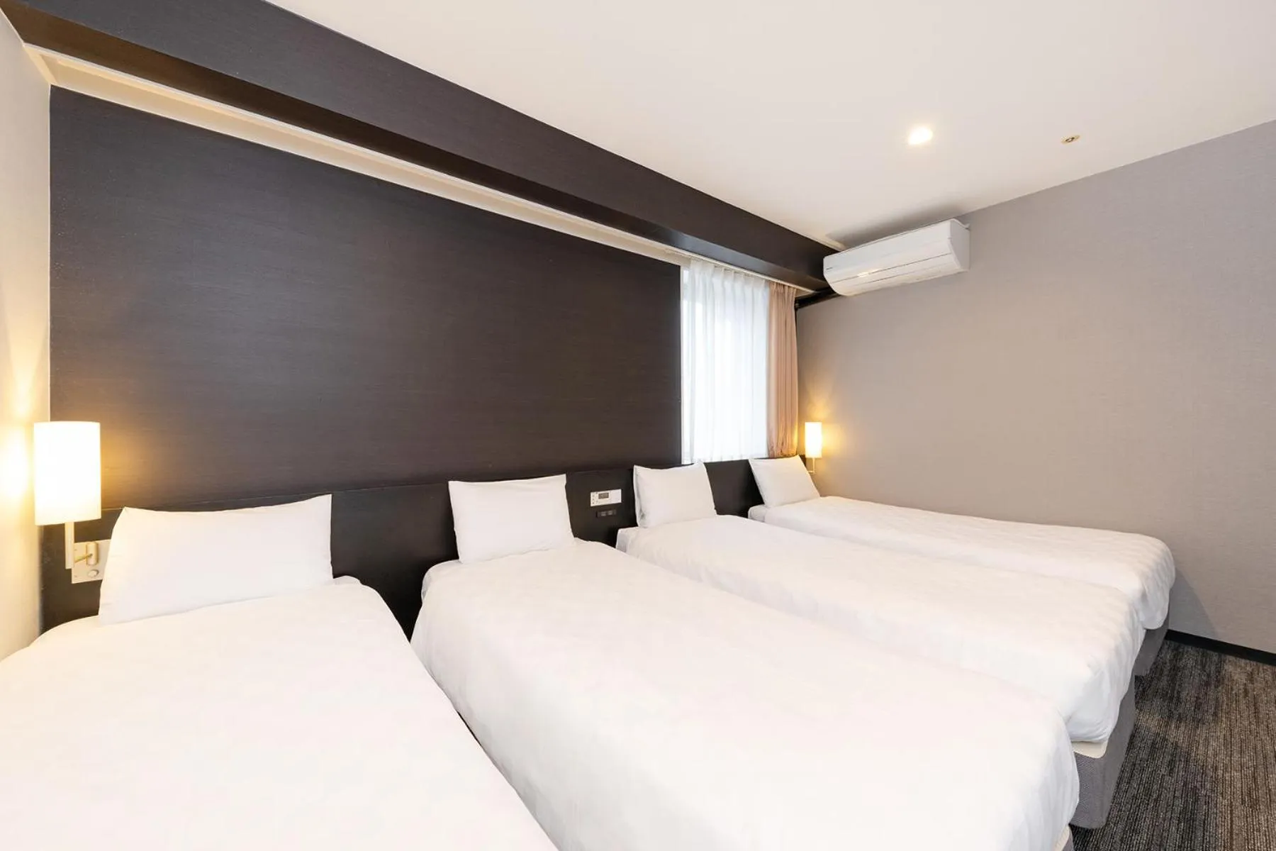 Bed in The OneFive Osaka Namba Dotonbori