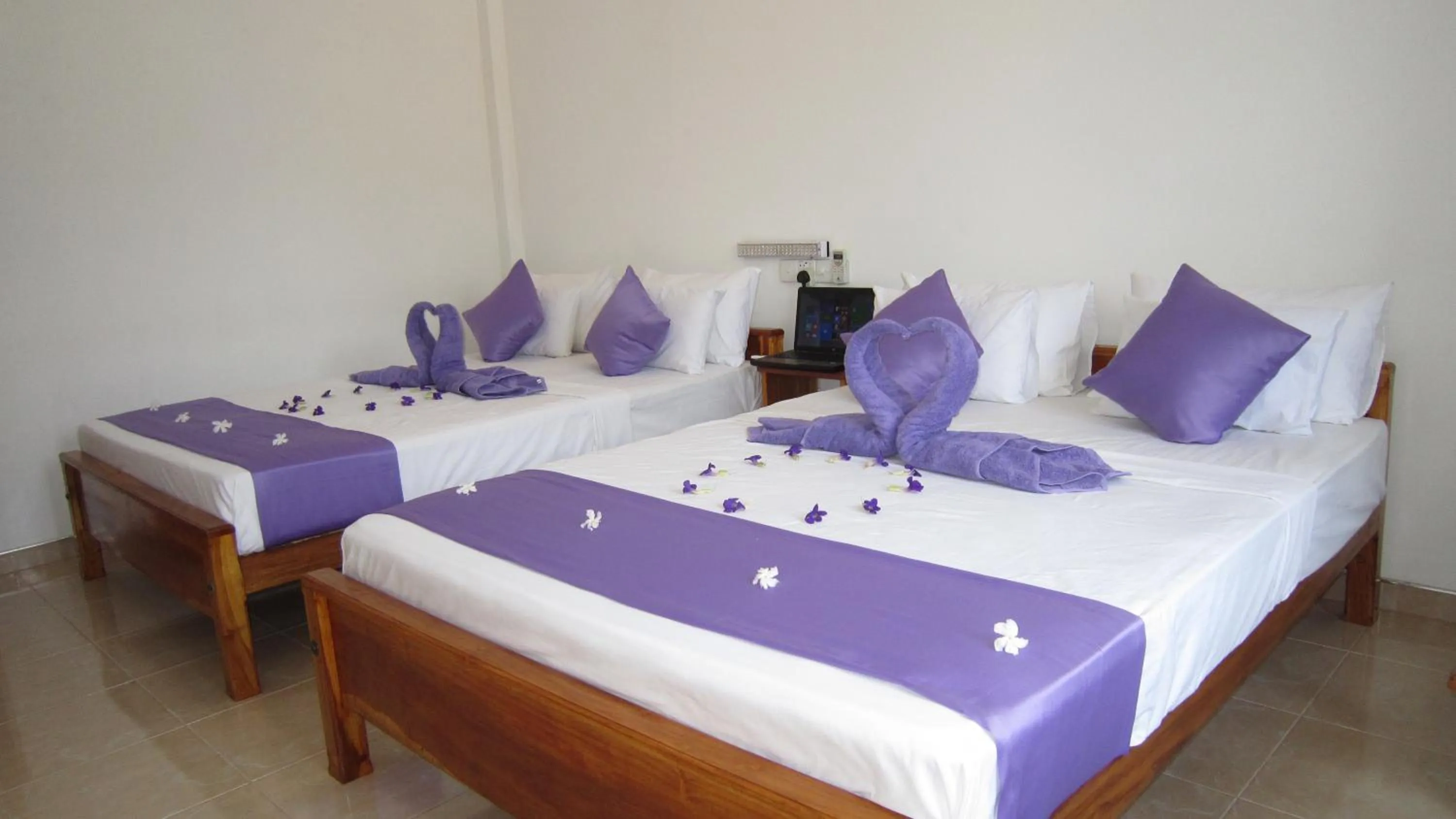 Bed in Hotel Gayan's